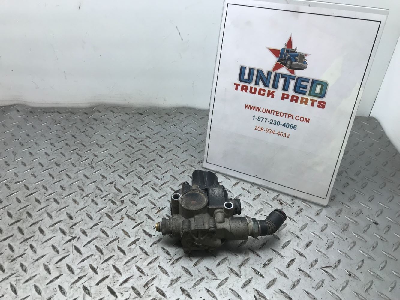 WABCO ABS Relay Valve/Sensor PN: 472-195-052-0