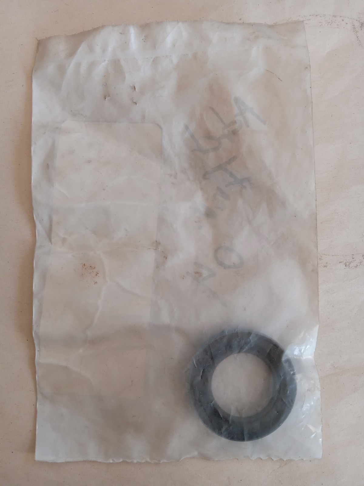 Mack 8149-2351301 Steerong Gear Seal – New O.E.M.
