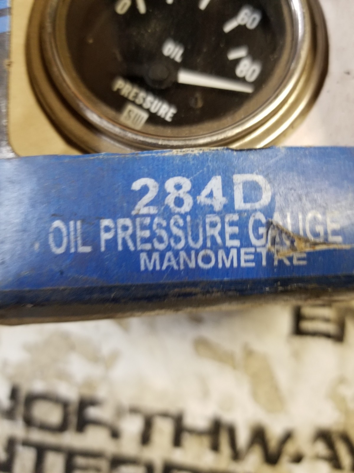 284D Stewart Warner Heavy Duty Series Mechanical Oil Pressure Gauge 2 1/16″ Dia