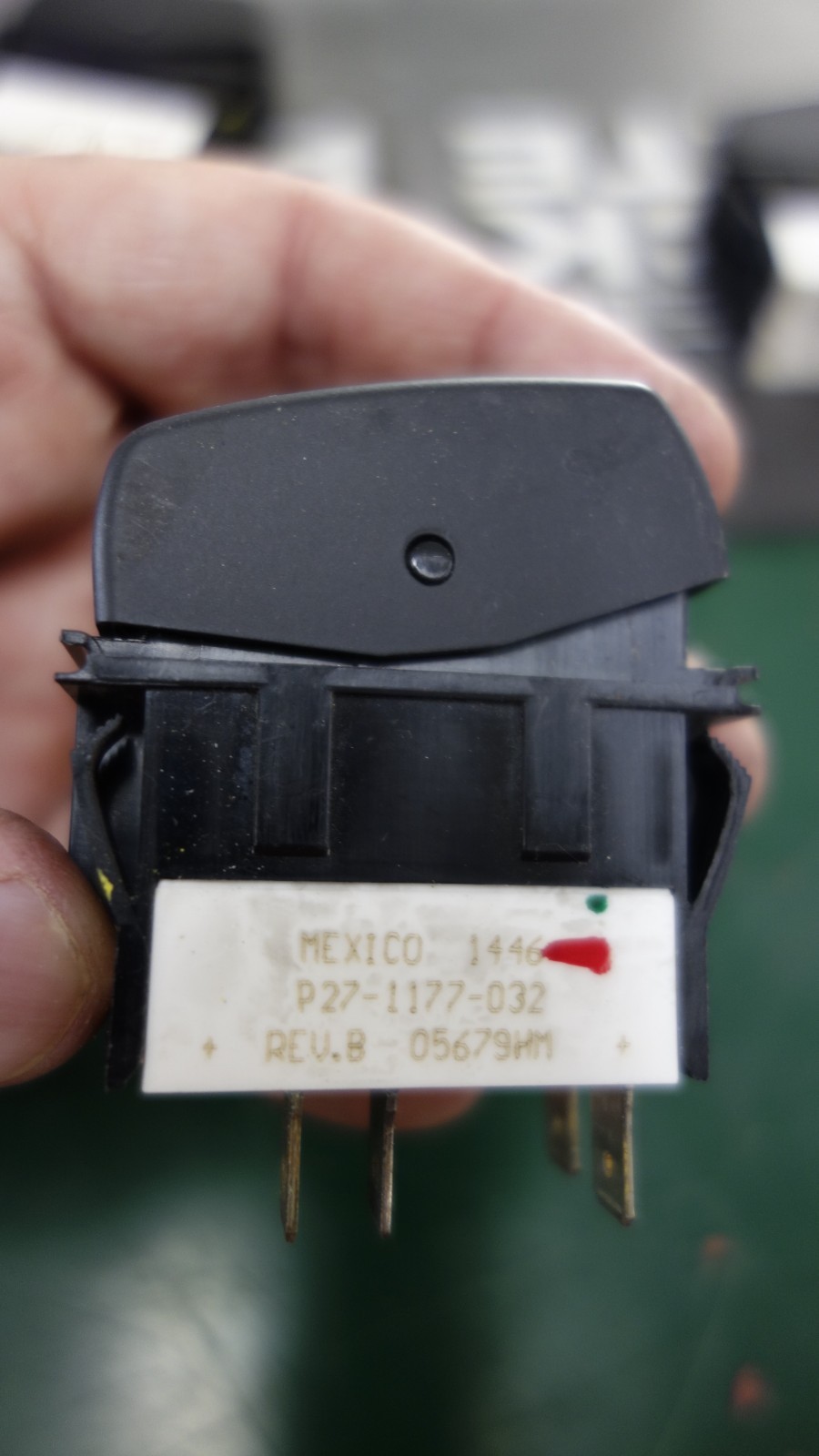 Peterbilt P27-1177-032 OEM PACCAR Pre Trip Diagnostics Check Rocker Switch