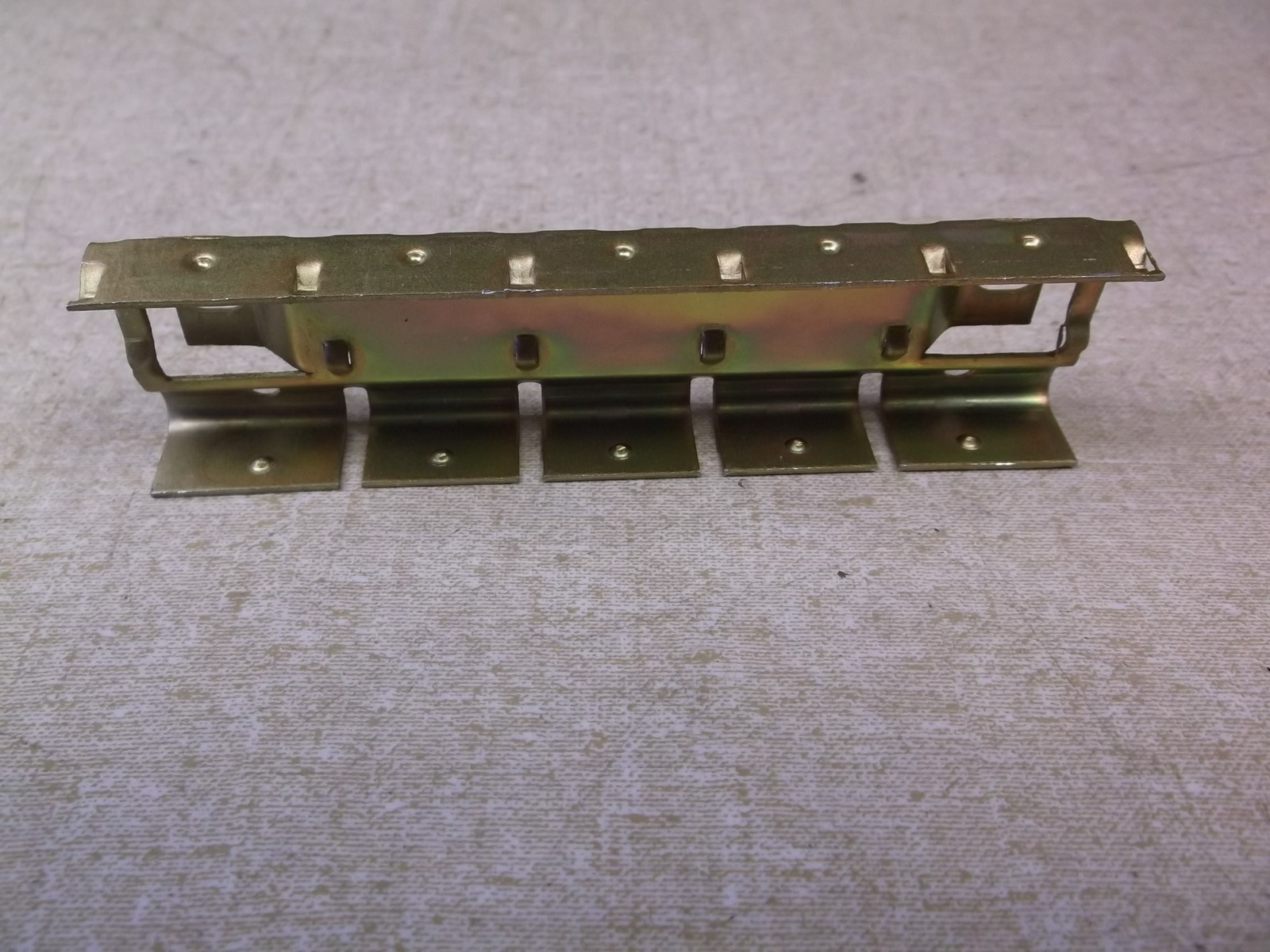 NEW International Fleetrite Bracket ZZBE2205 *FREE SHIPPING*