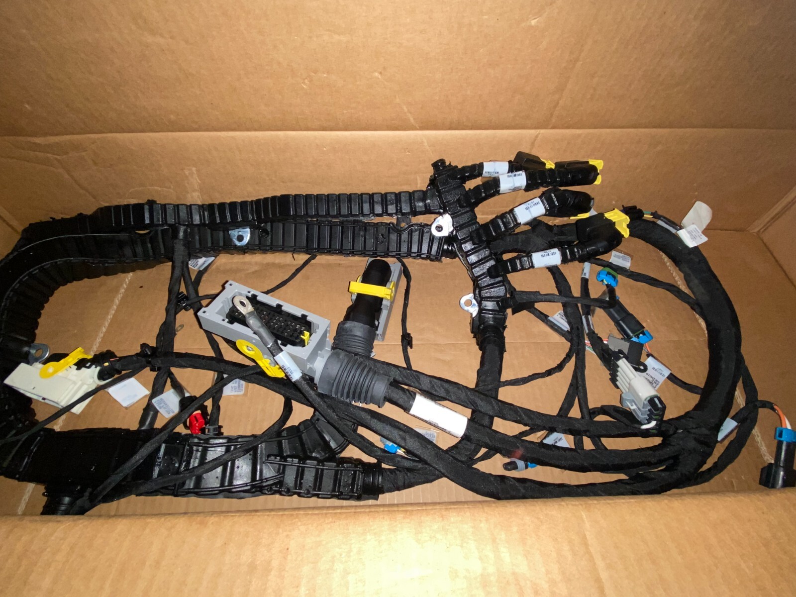 NEW Paccar D92-1082-140400 Harness Engine Mx 13 2017