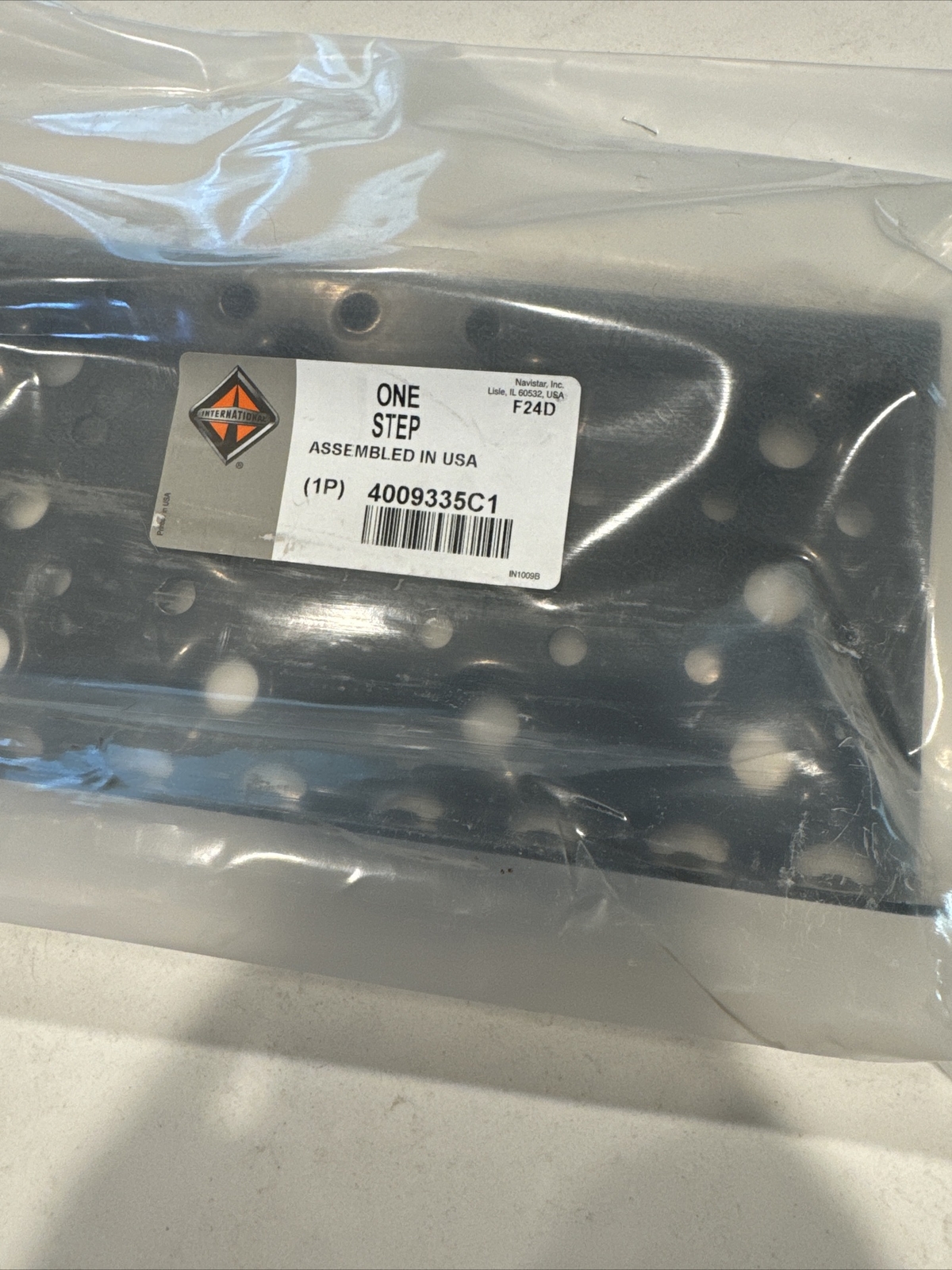 New International Navistar 4008335C1 Fuel Tank Step OEM