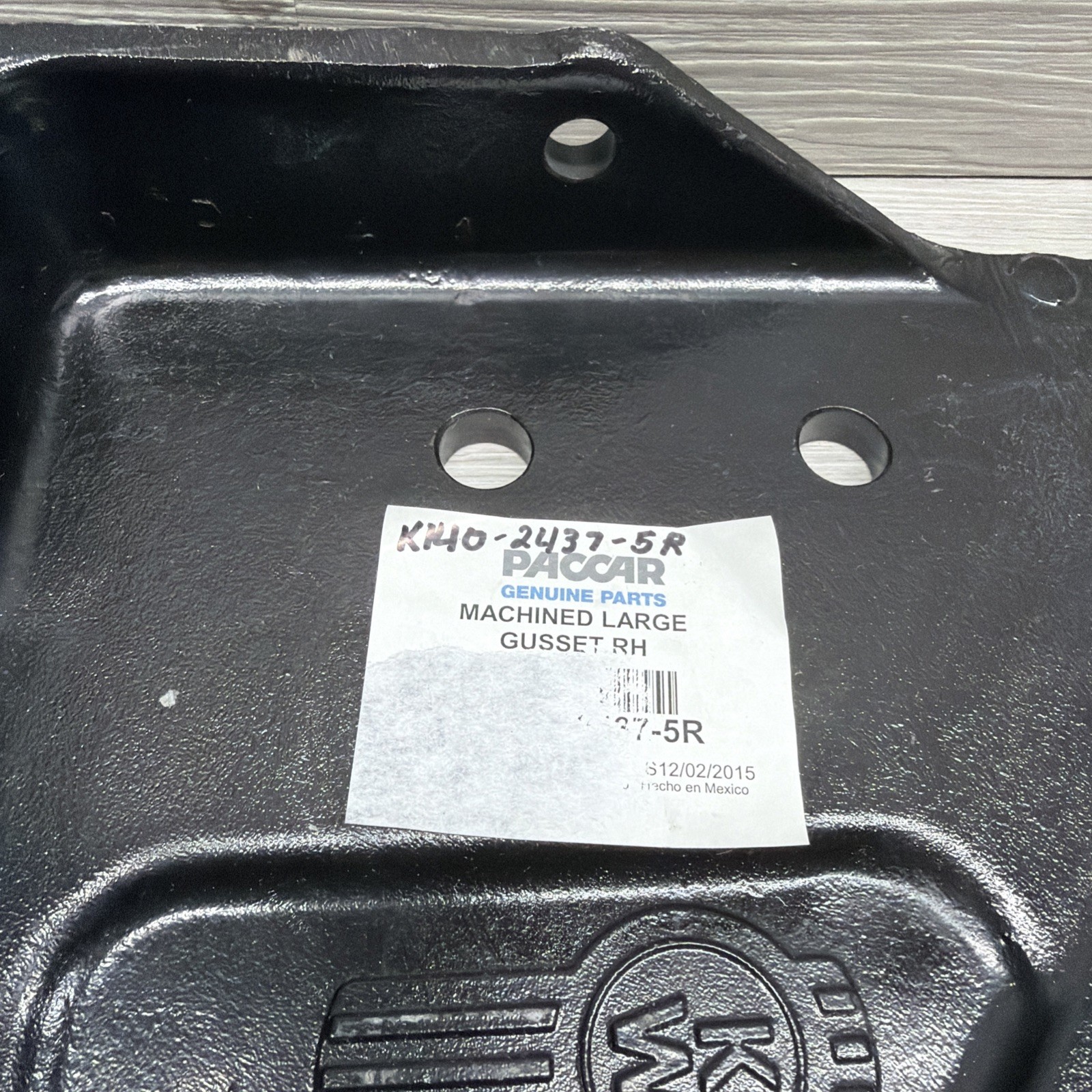 OEM PACCAR Kenworth K140-2437-5R Machined Large Crossmember Gusset, Right Hand