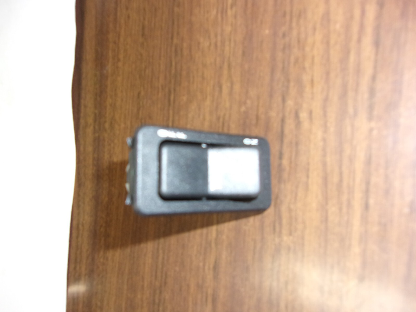 1665950C2 THROTTLE SWITCH O.E.M. NAVISTAR