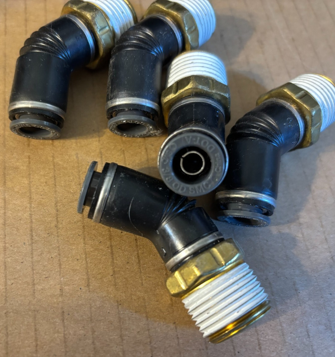 *Pk of 5* SMC 3/8 PTC x 1/2-14 Male NPT 45° Elbow – P/N SMC KV2K11-37S