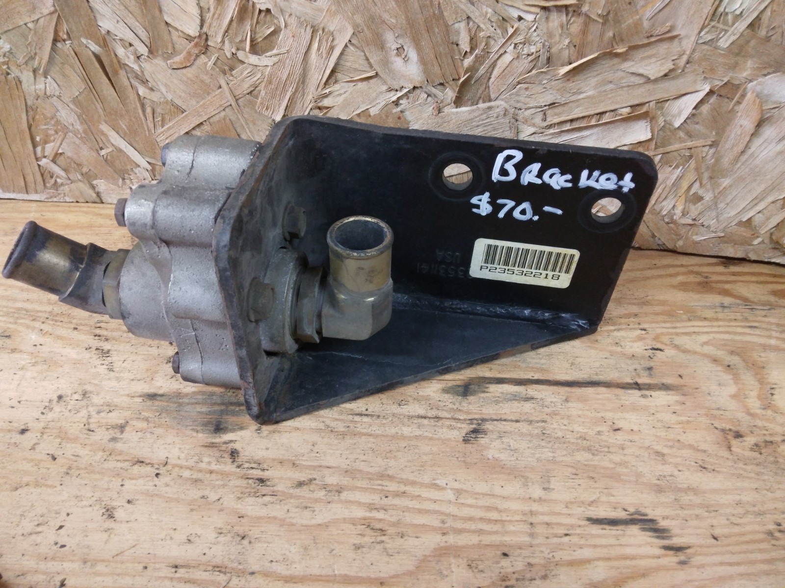 DETROIT 60 SERIES ENGINE COMPRESSOR VALVE BRACKET P23532218