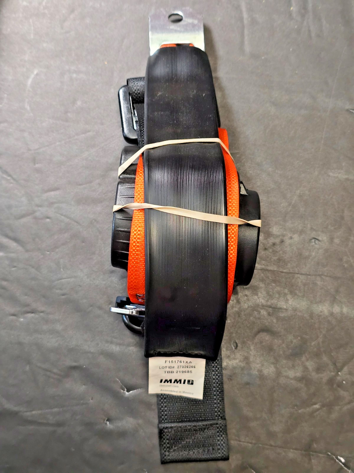IMMI F151761XA 3-Point Seat belt for Fixed, Suspension & Bench Seat W/0 Receiver