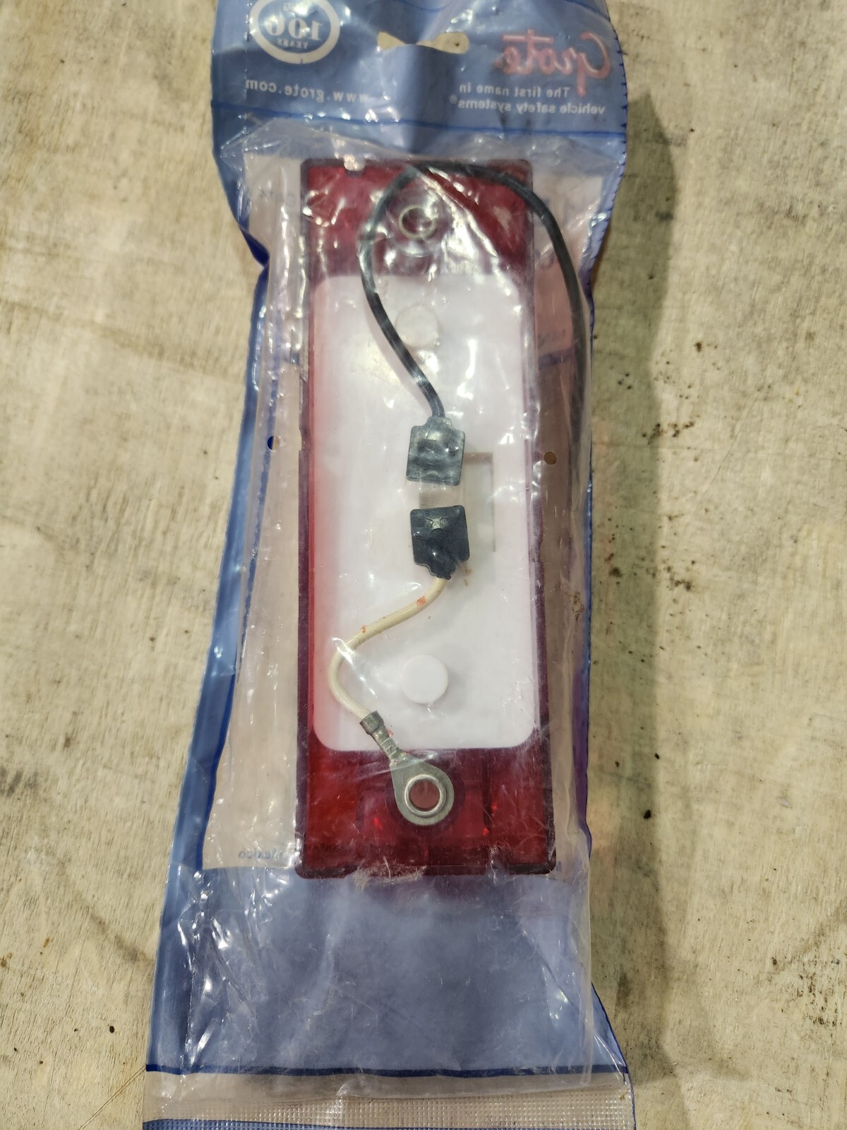 Grote 46082 Sealed Clearance Marker Light 2” x 6” Rectangular