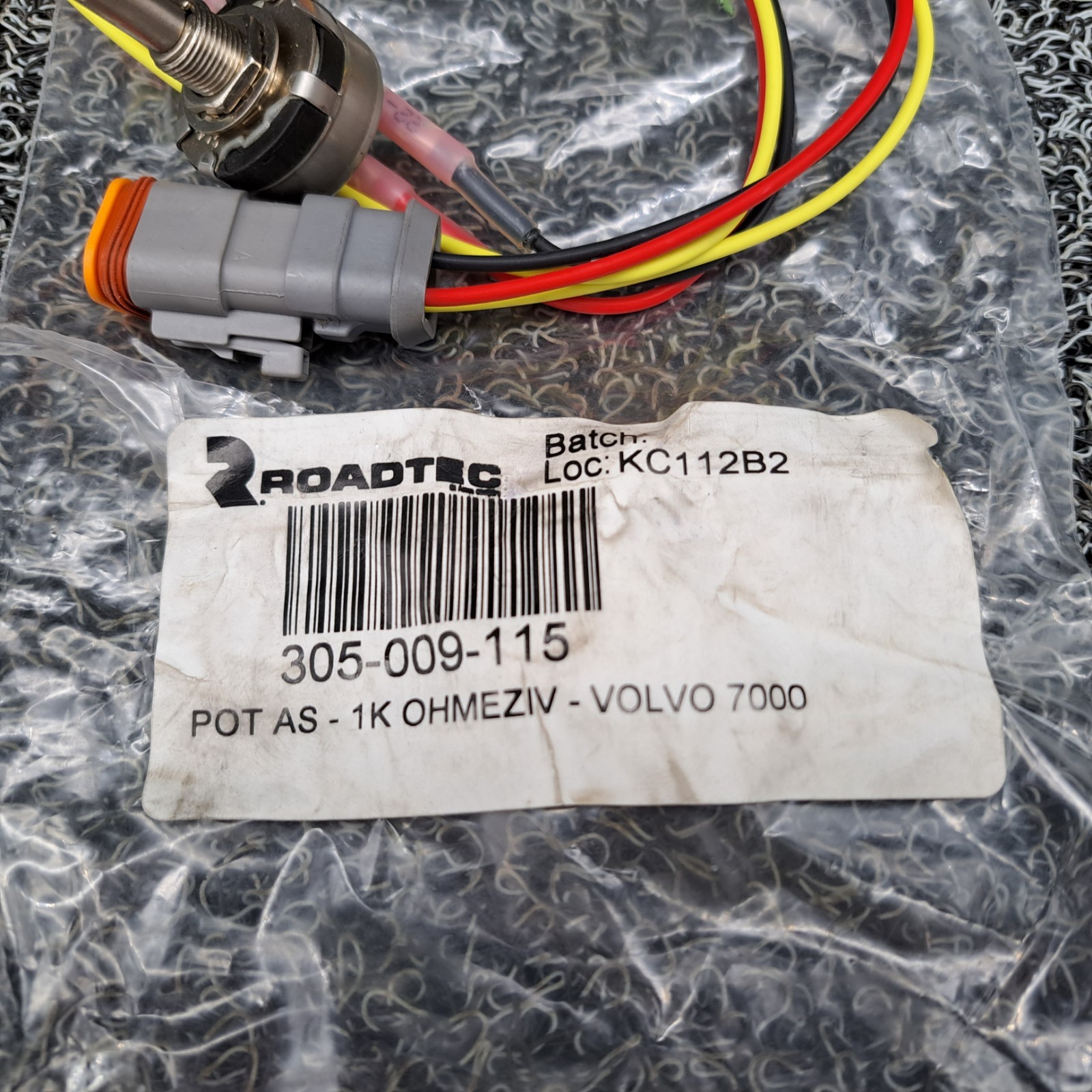 Roadtec 305-009-115 Pot As 1 K Ohm EZIV for Volvo 7000. (53C3-1000-S)
