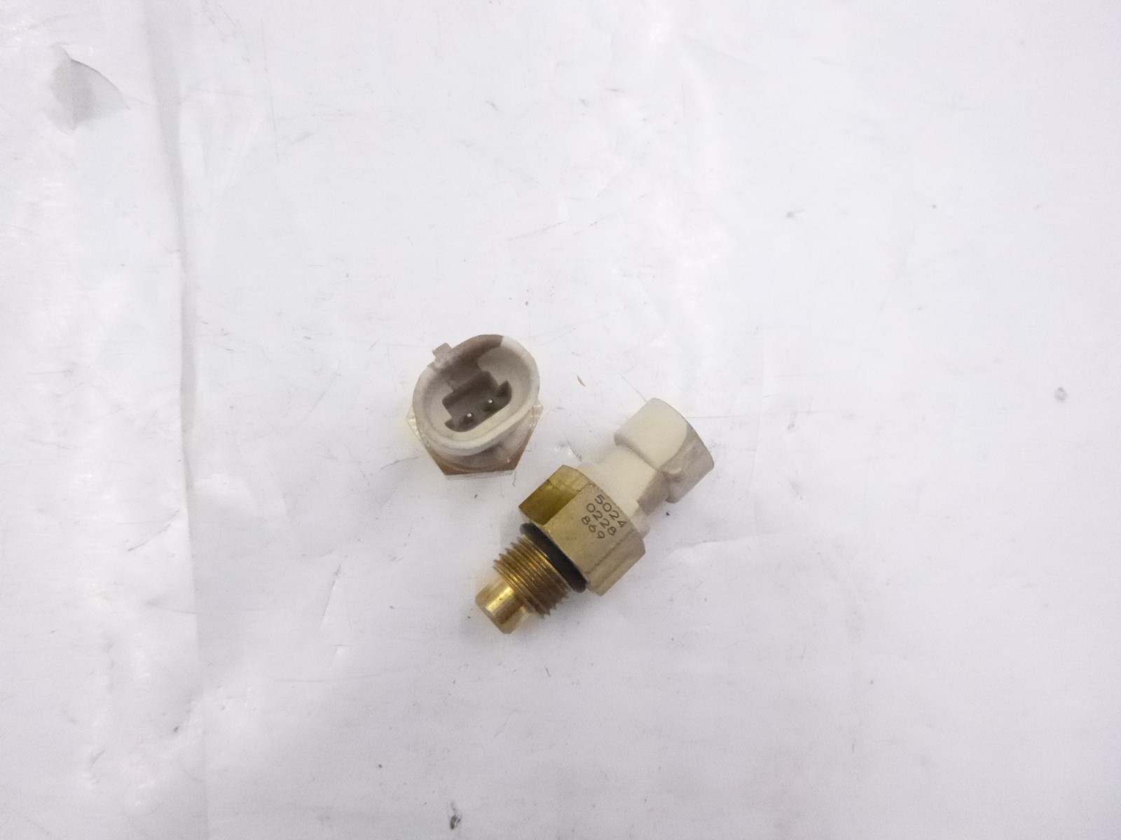 2 Pack Genuine Airpax 5024-0228-869 Temperature Sensor Wise Temp 5024 Series