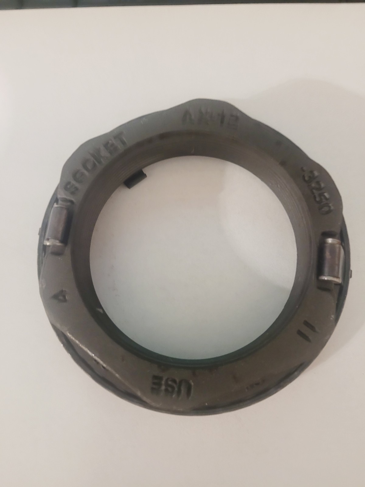 2 – SOCKET AX-12-3250 NUT-AXILOK, New