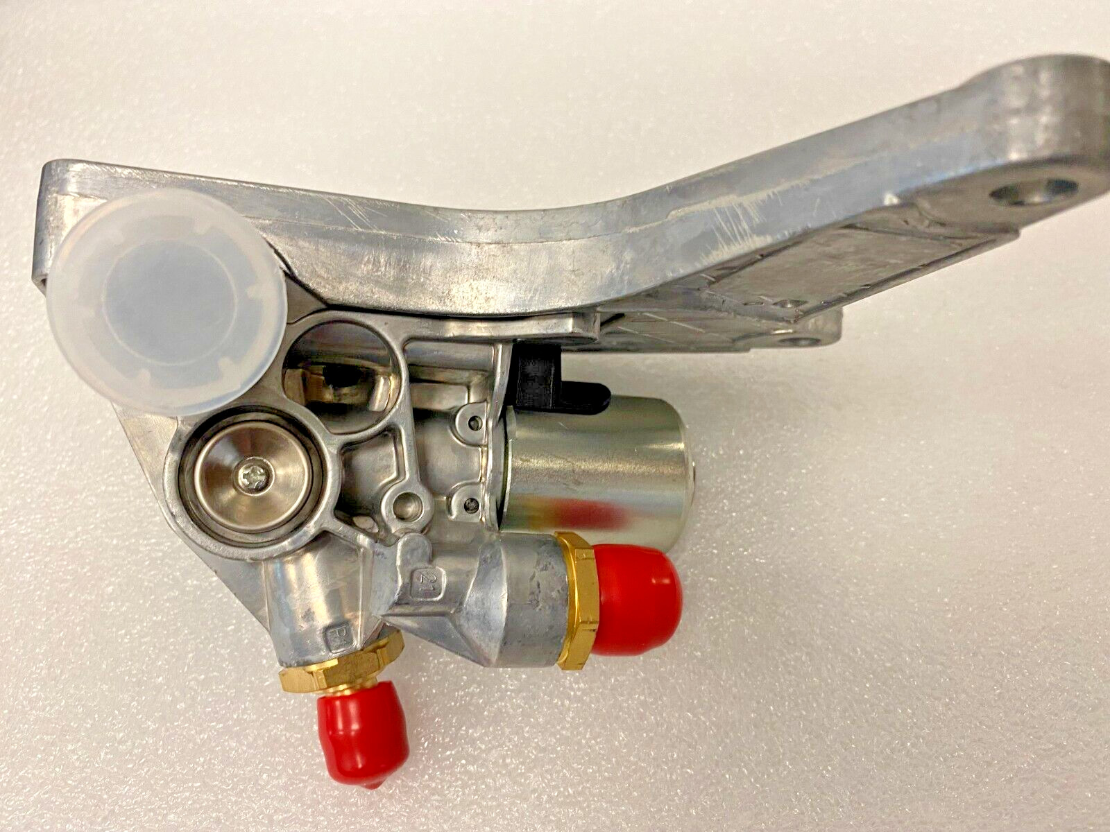 Engine Brake Air Valve For Volvo 23992701 MADE IN GERMANY