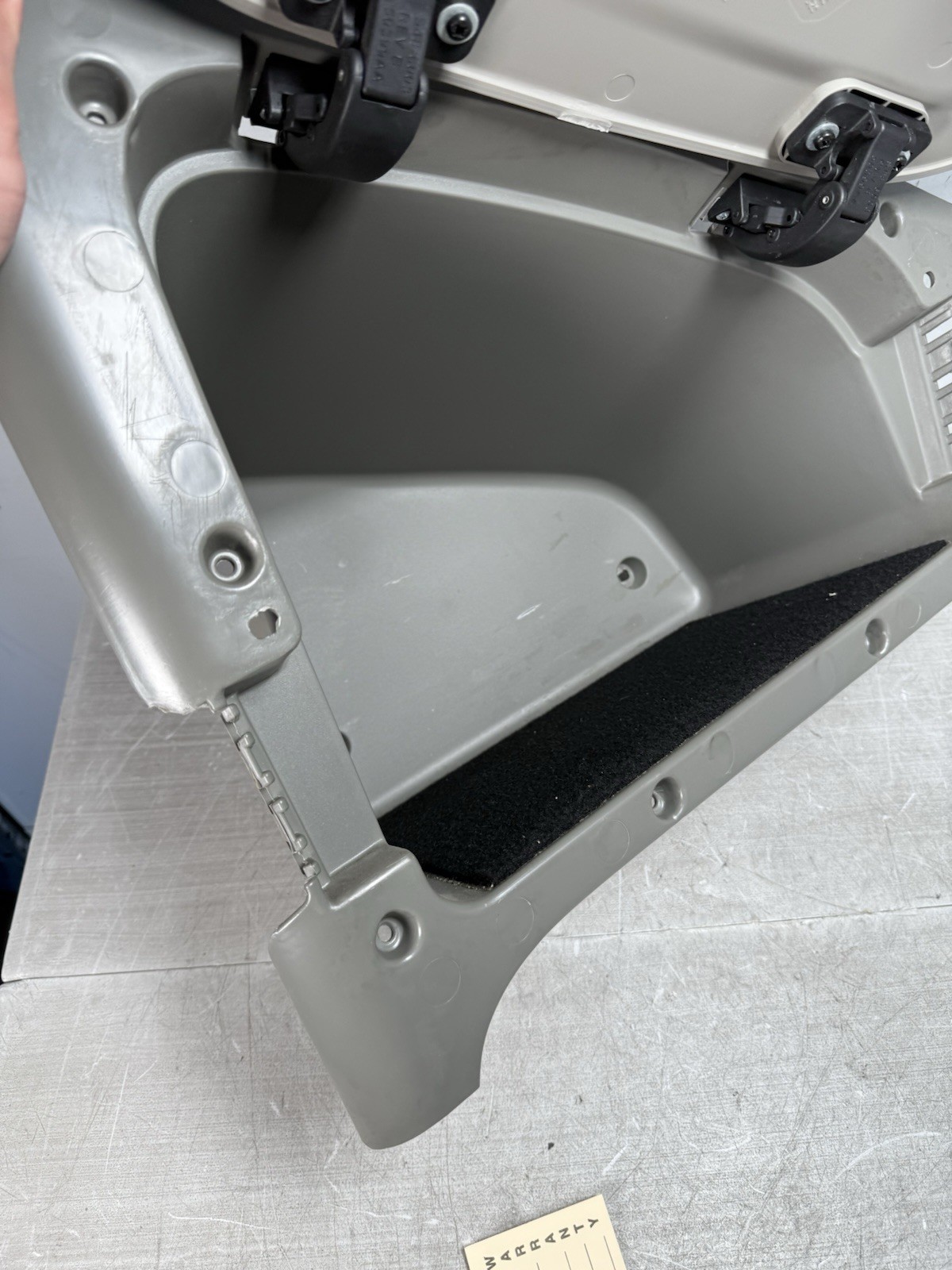 2020 PETERBILT 579 FRONT LEFT OVERHEAD STORAGE BOX GREY S25-6033-731 *2193*