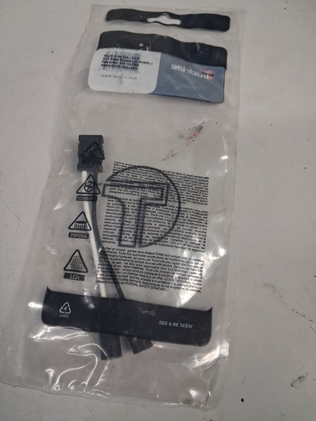 NEW! TRUCK – LITE Pigtail – Female PL10 P/N: 93745 ( Lamp – Adapter Plug )