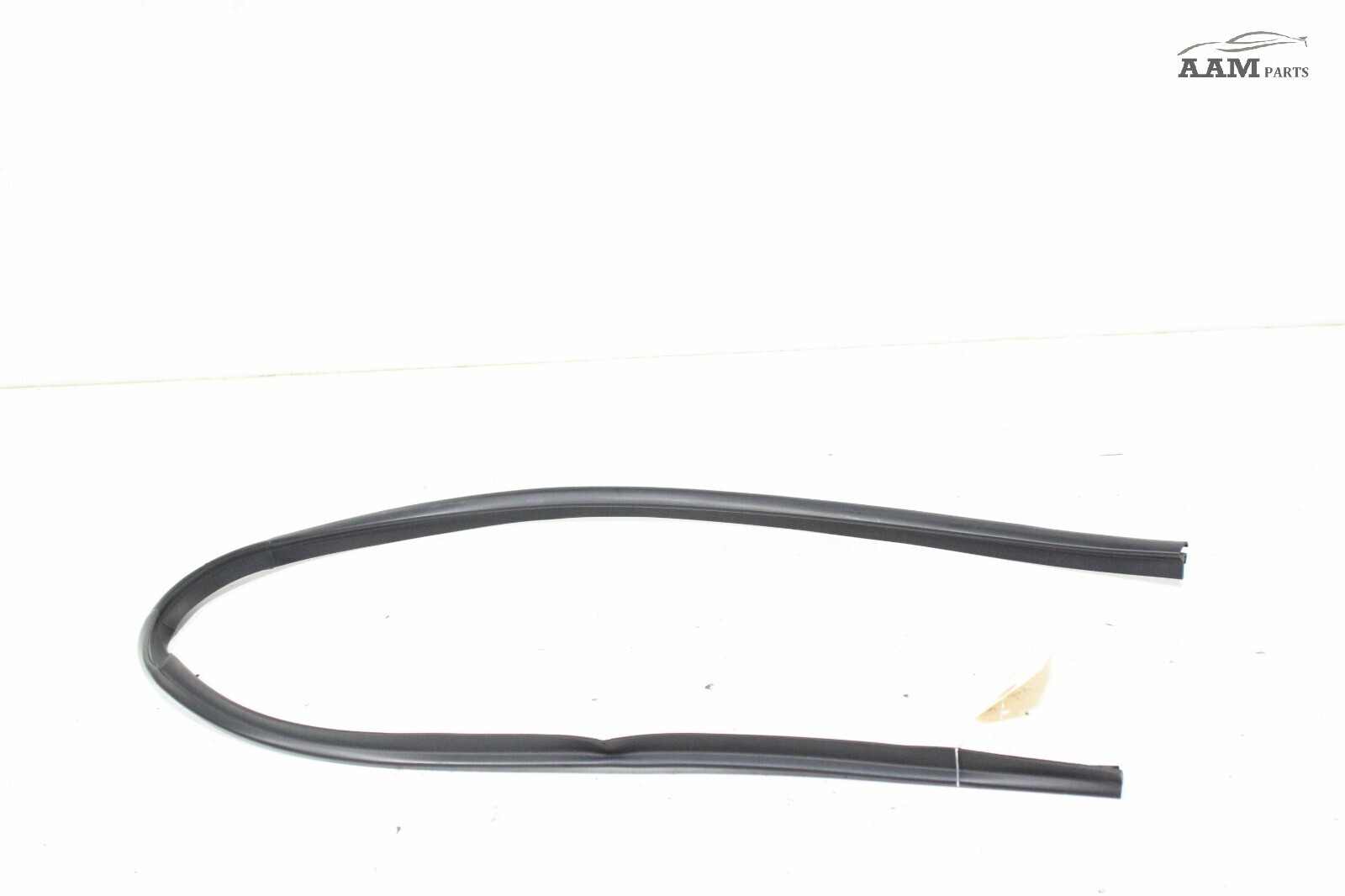 2018-2024 FREIGHTLINER CASCADIA FRONT RIGHT SIDE WEATHERSTRIP SEAL RUBBER OEM