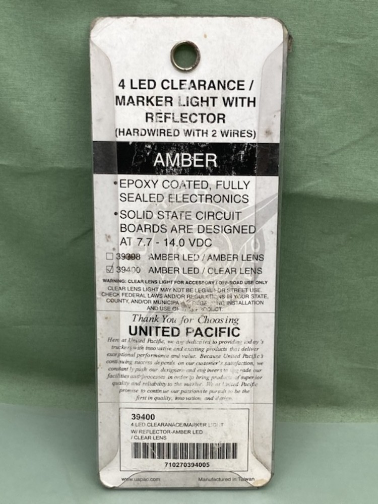 United Pacific 39400 CLEARANCE/MARKER LIGHT W REFLECTOR 4 LED AMBER New Genuine
