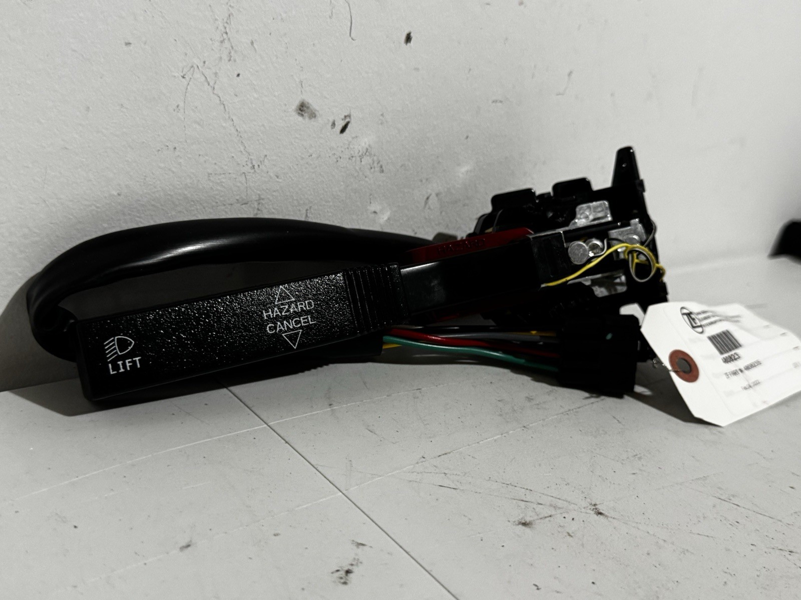 NEW PACCAR KENWORTH TURN SIGNAL SWITCH W900 T600 T2000 480823 OEM HAZARDS PULL