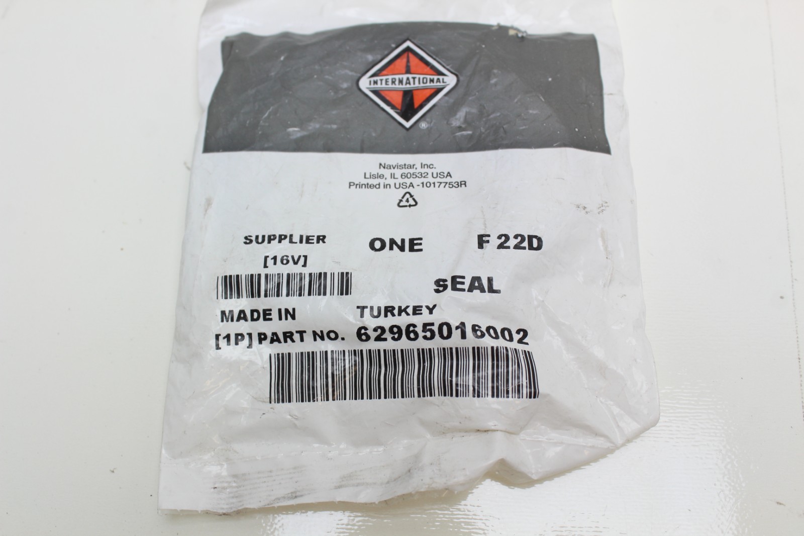 NEW GENUINE INTERNATIONAL RADIAL SHAFT SEAL 62965016002 OEM