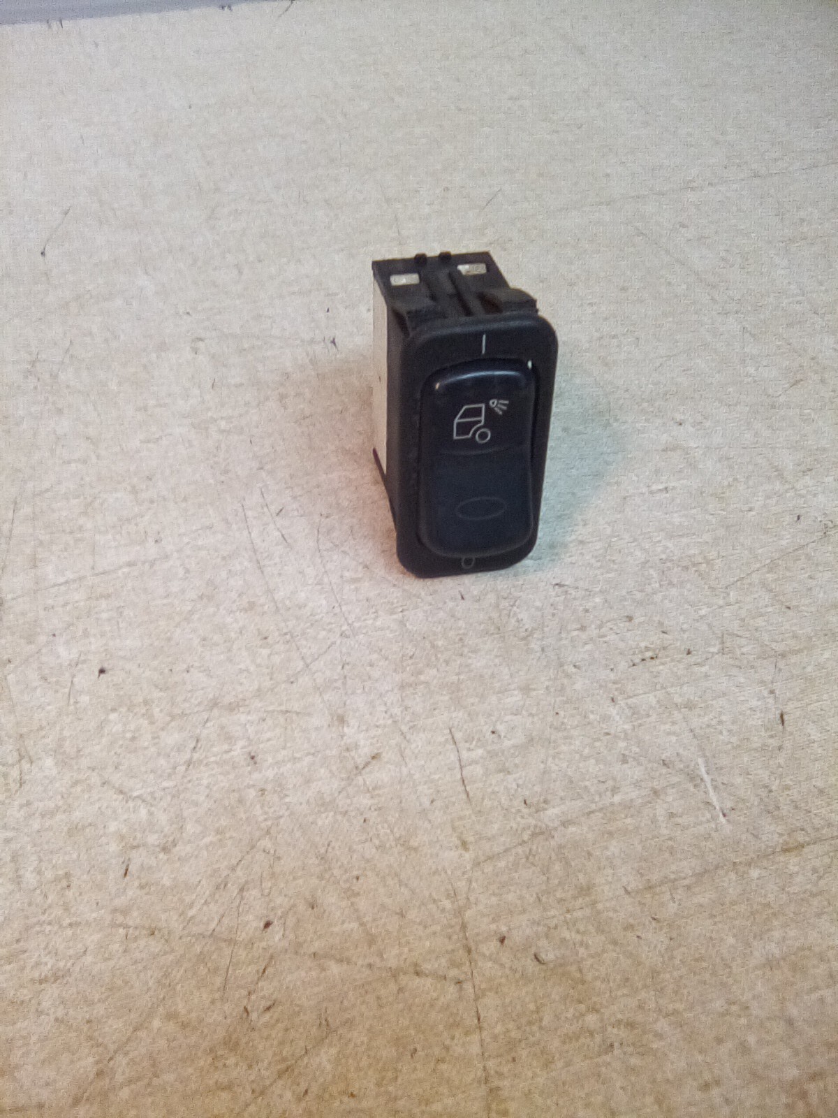 Peterbilt Q27-6031-1A8EEF1AH1 Flood Lamp Switch