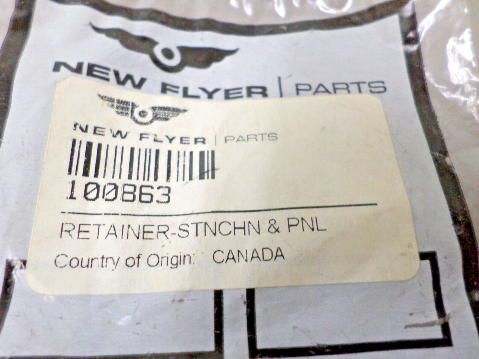 New Flyer 100863 Stantion and Panel Retainer