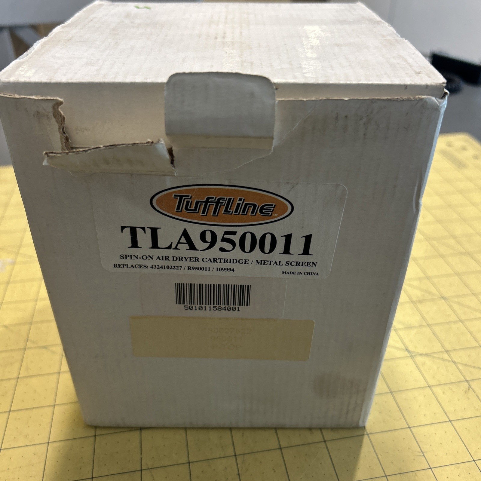 TLA950011 Spin On Air Dryer Cartridge Metal Screen