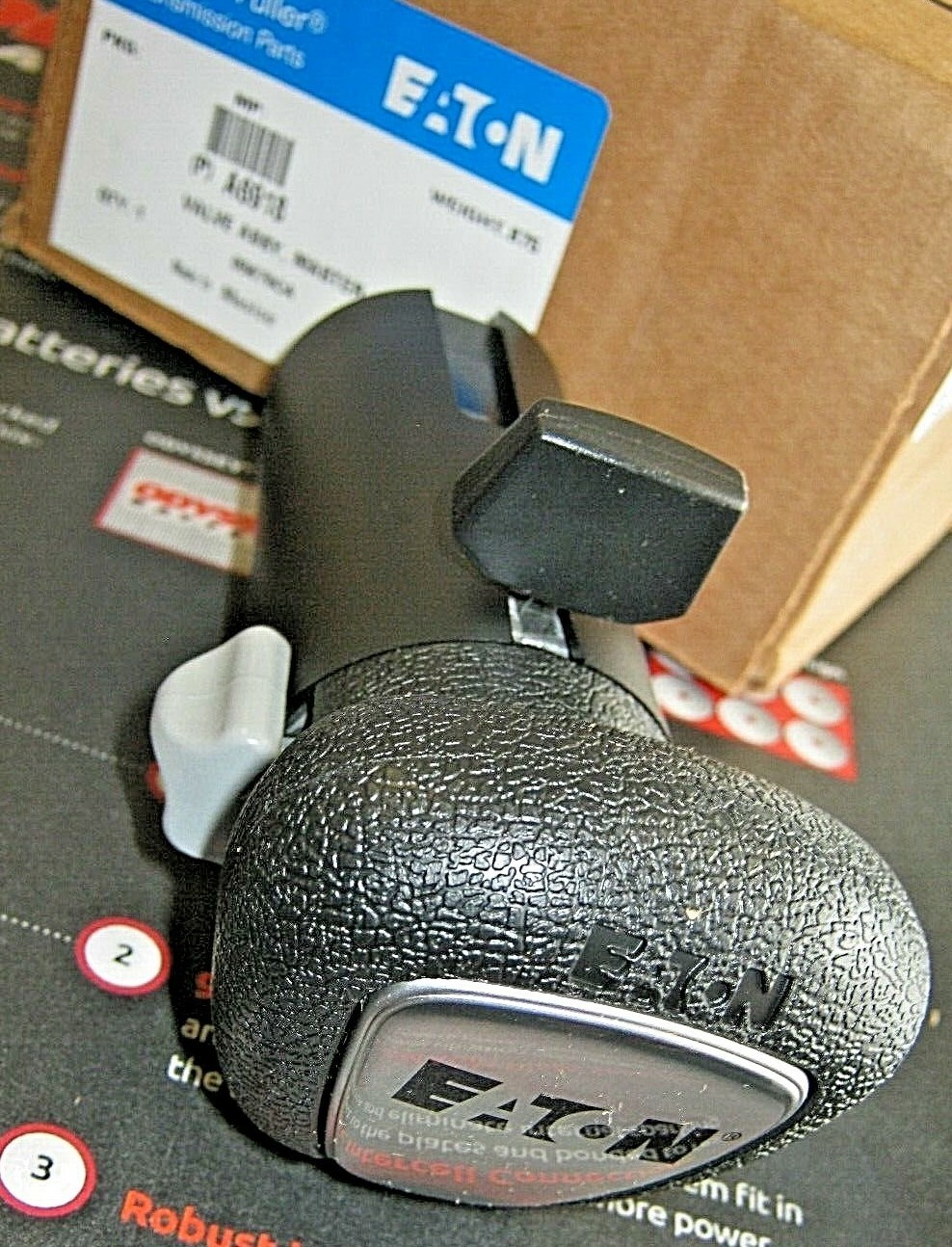 ~NEW GENUINE EATON FULLER TRANSMISSION 18 SPEED SHIFT KNOB MASTER VALVE ASSEMBLY