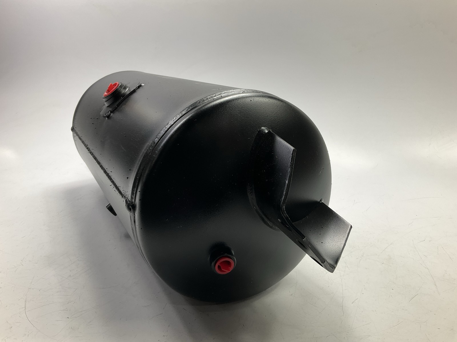 Haldex 19840 Saddle-Mounted Air Brake Tank Reservoir 1490 Cubic Inch
