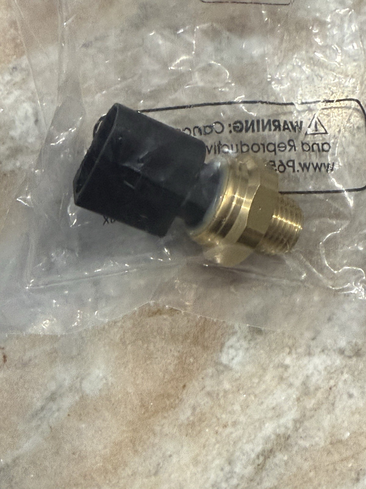 OEM Detroit Diesel DD13 DD15 DD16 Oil Pressure Sensor A0111539228