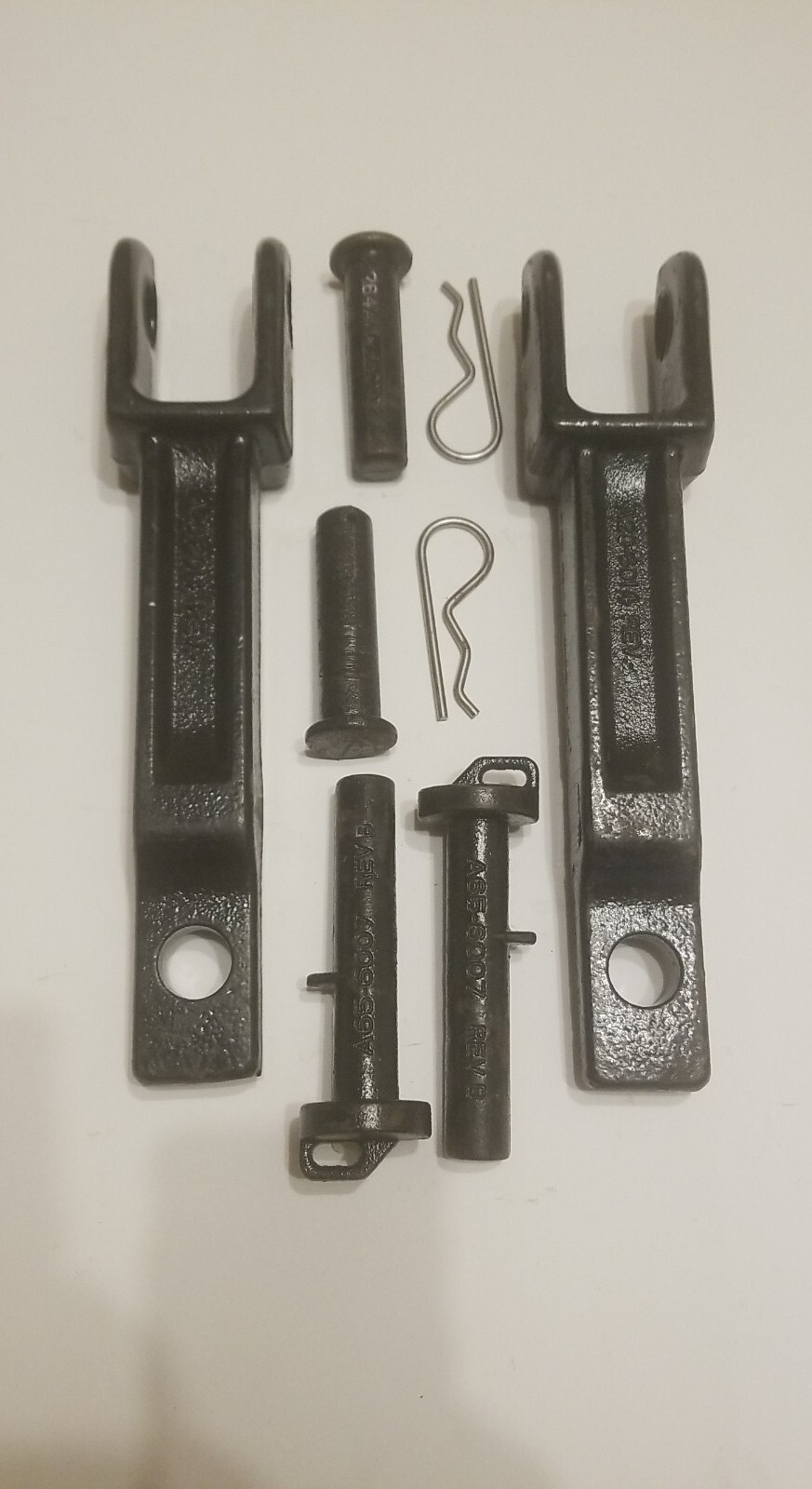 Kenworth Peterbilt GENUINE tow hooks (Pair) Paccar OEM Fast USPS Ship. A20-6014