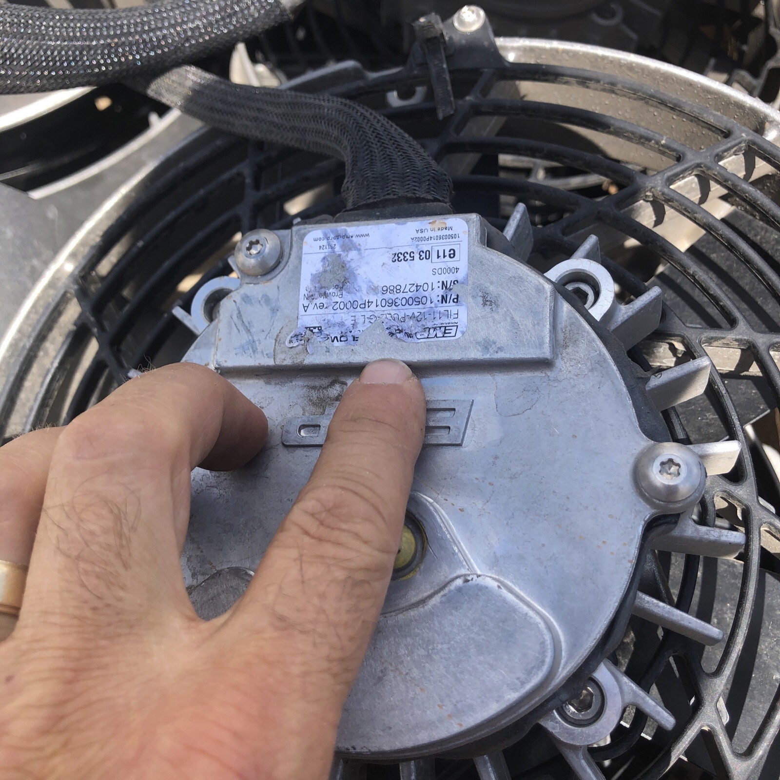 EMP 11 INCH FAN 12V “SMART FLOW” FIL11-12V-PULL-G-L E Pulled from EV prototype *