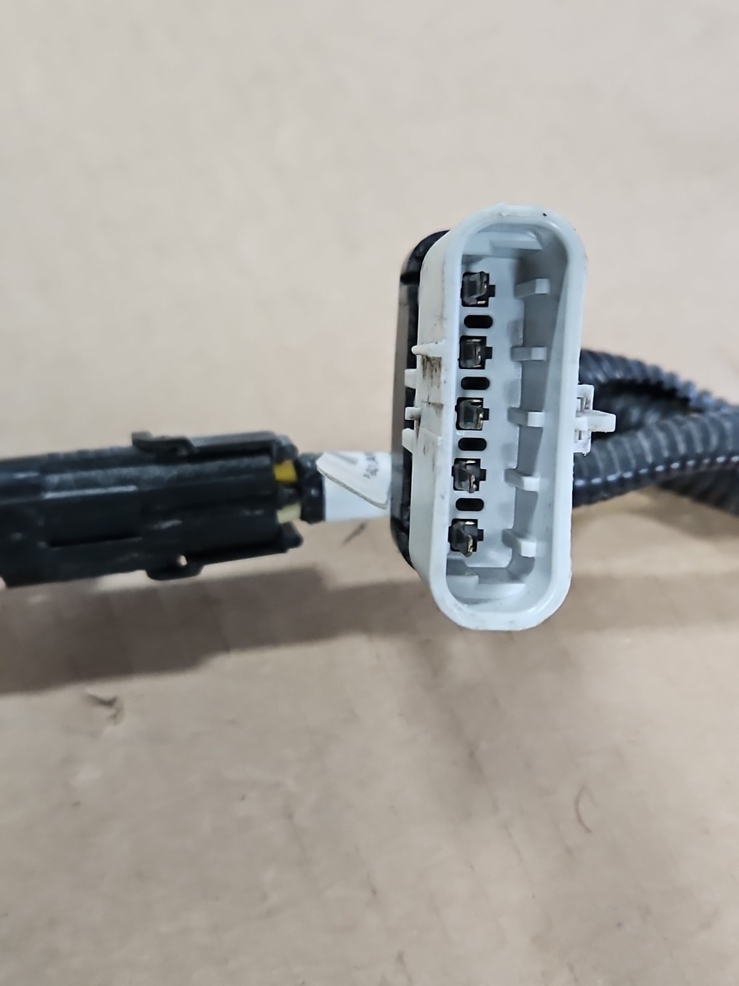 Peterbilt PACCAR S92-6350-0400 Chassis To Lights Jumper Harness W/Backup Pigtail