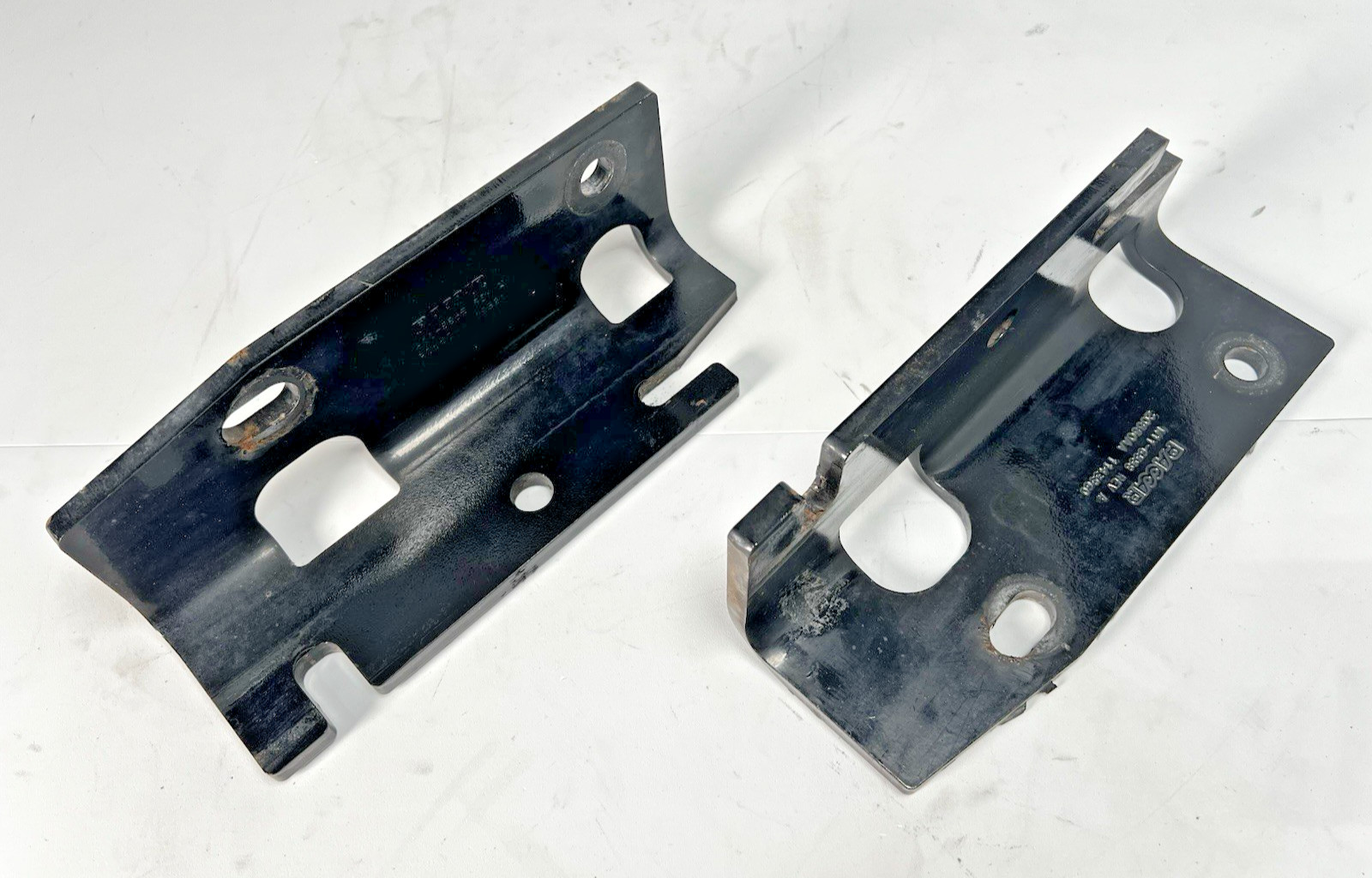2022 Kenworth T680 Paccar Left Right DEF Frame Bracket Set of 2 *2719*