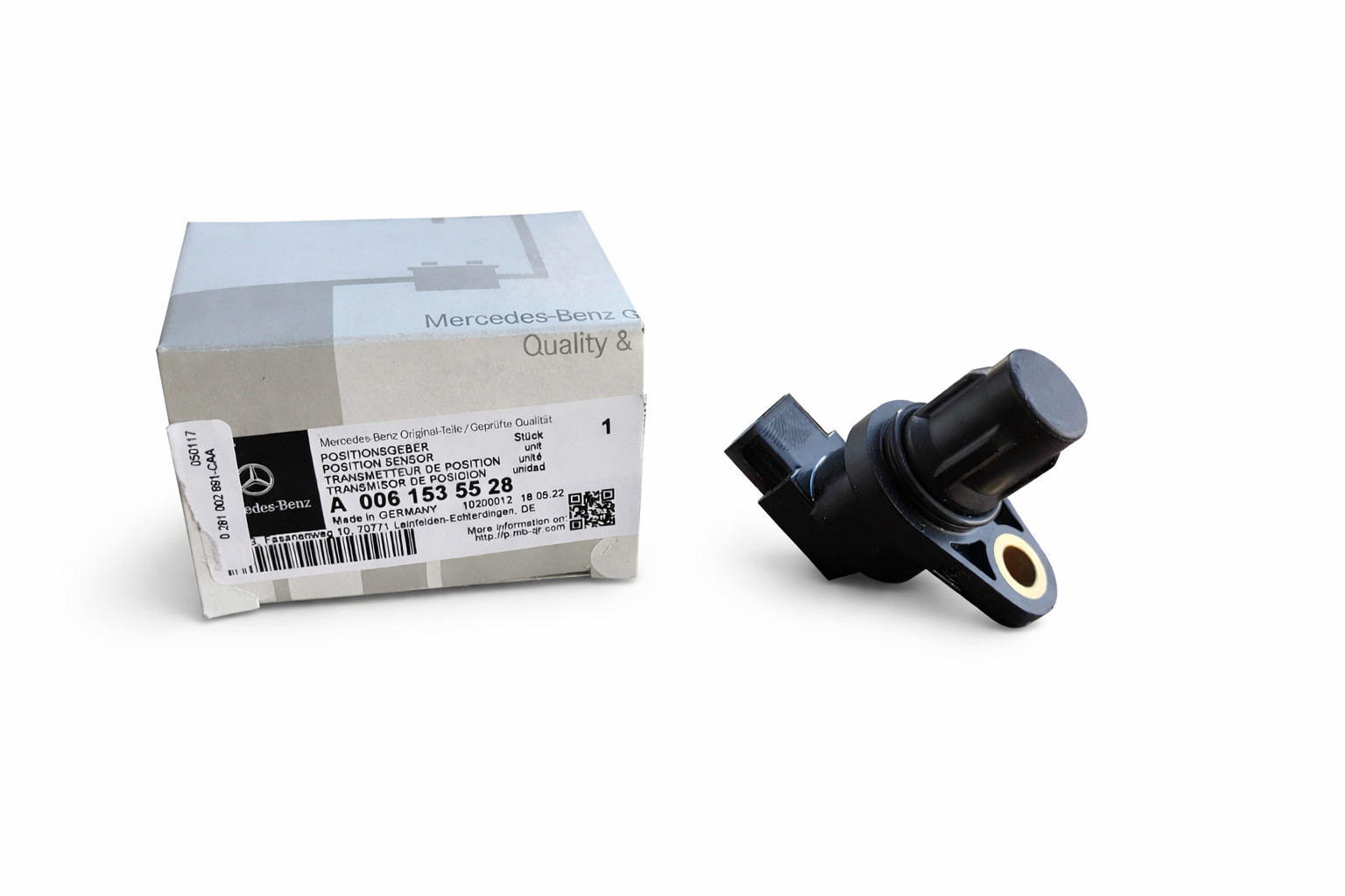 GENUINE DETROIT DD15 Crankcase Breather Speed Sensor A0061535528 / Position