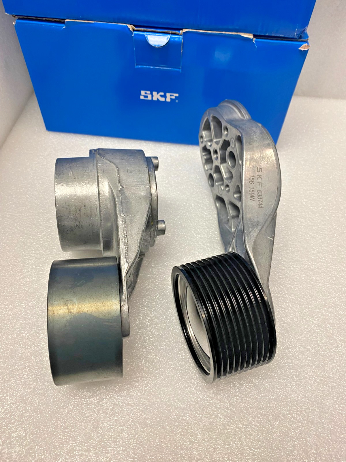 Volvo D13 TENSIONER KIT WITH BELT 22674901 22696301 22690514 MADE IN EUROPE