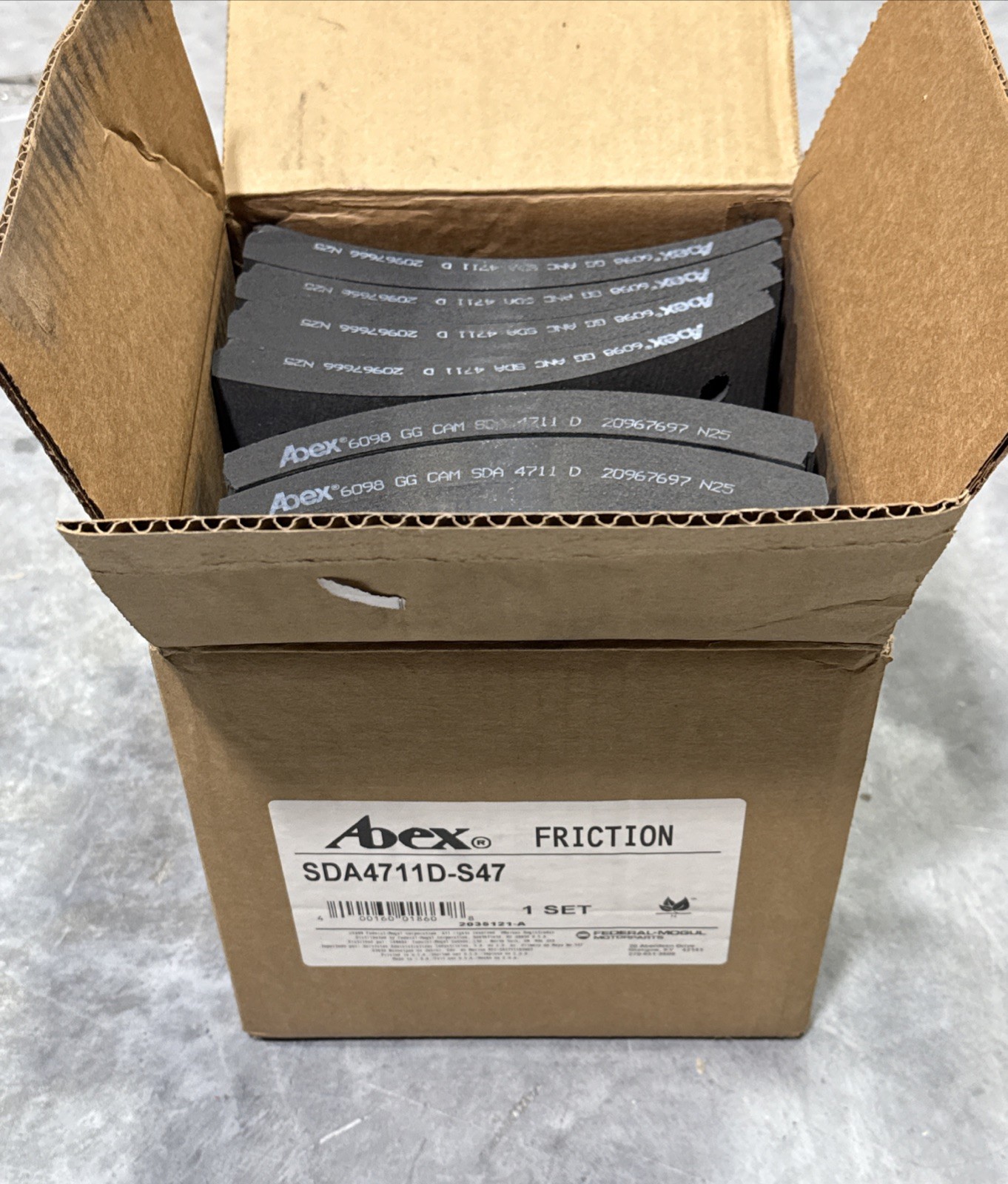 Federal-Mogul SDA4711D-S47 Abex Friction Drum Brake Shoe Set new