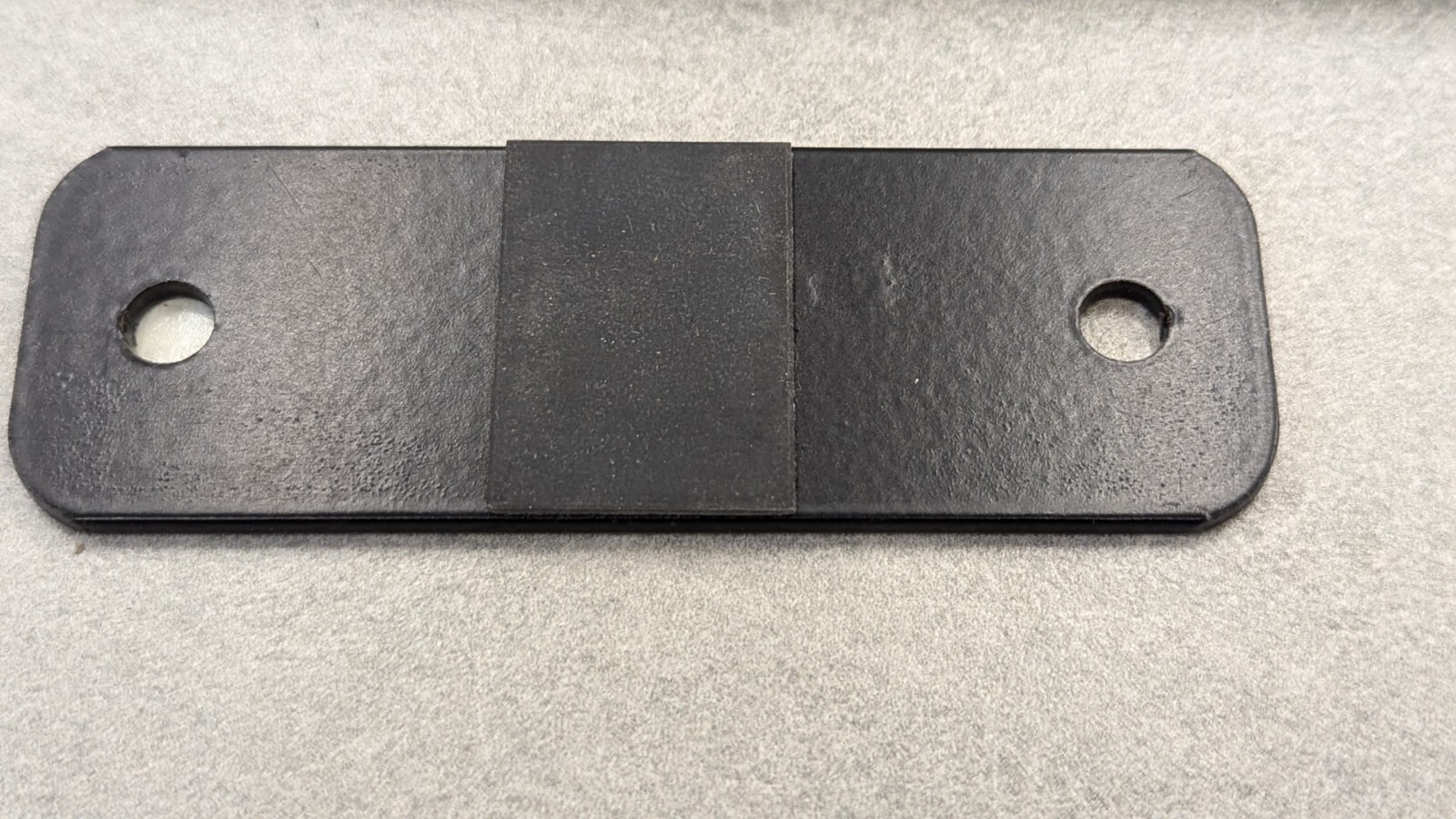 U20-1000 Kenworth T680 Upper Bunk Support Pivot Retainer Sleeper Mount