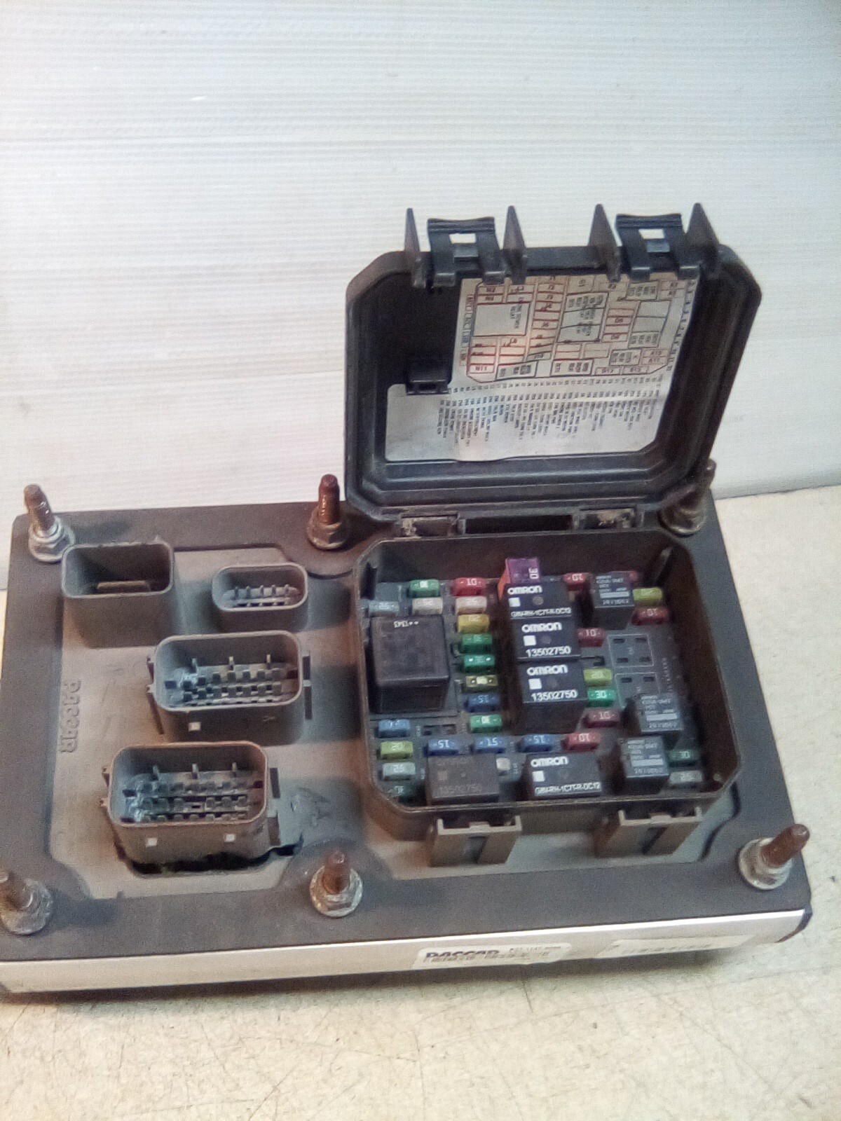 2014 Peterbilt 579 P27-1147-0200 Fuse Block