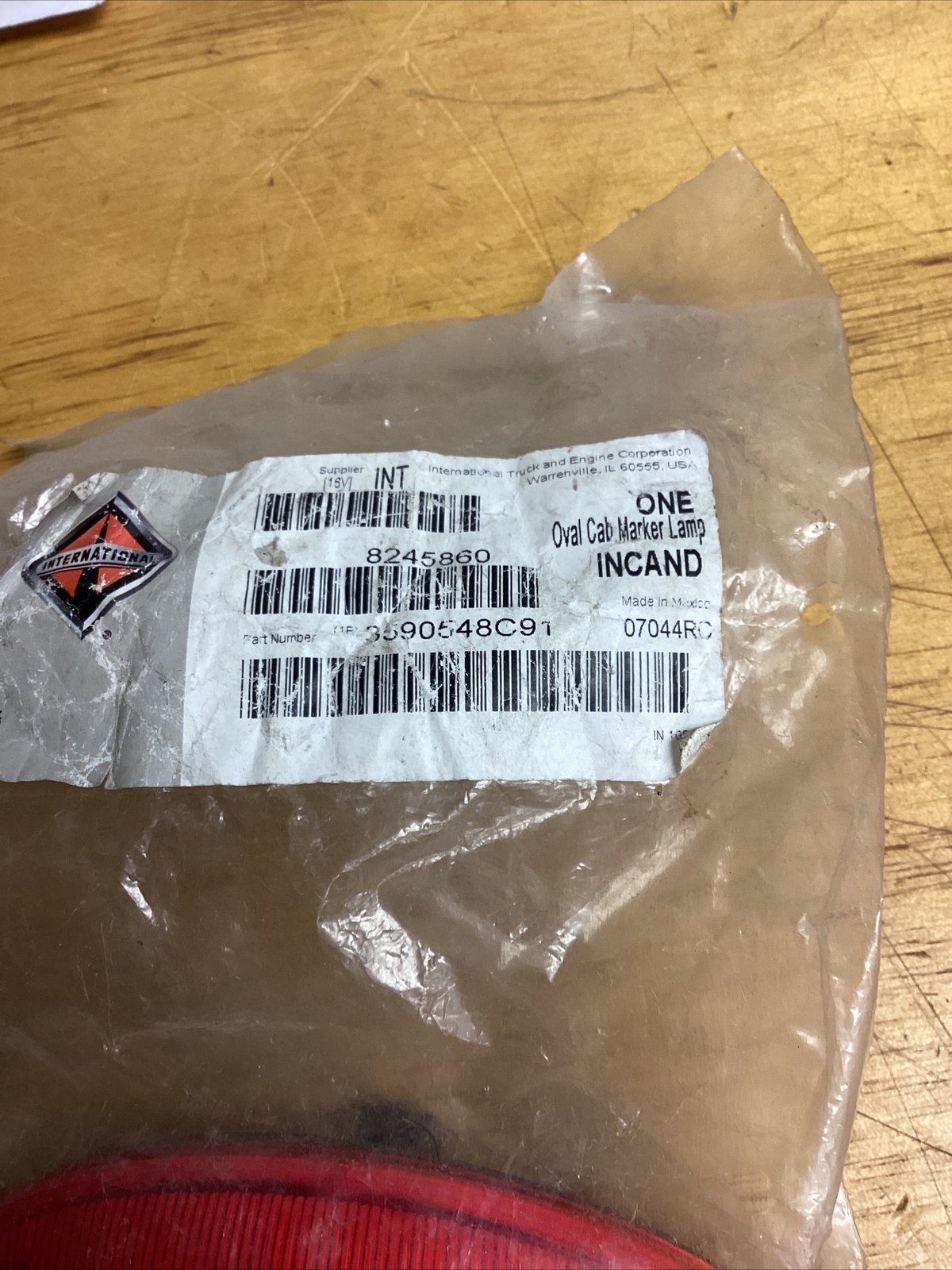 NAVISTAR 3590548C91 – INTERNATIONAL LIGHT INCANDESCENT RED
