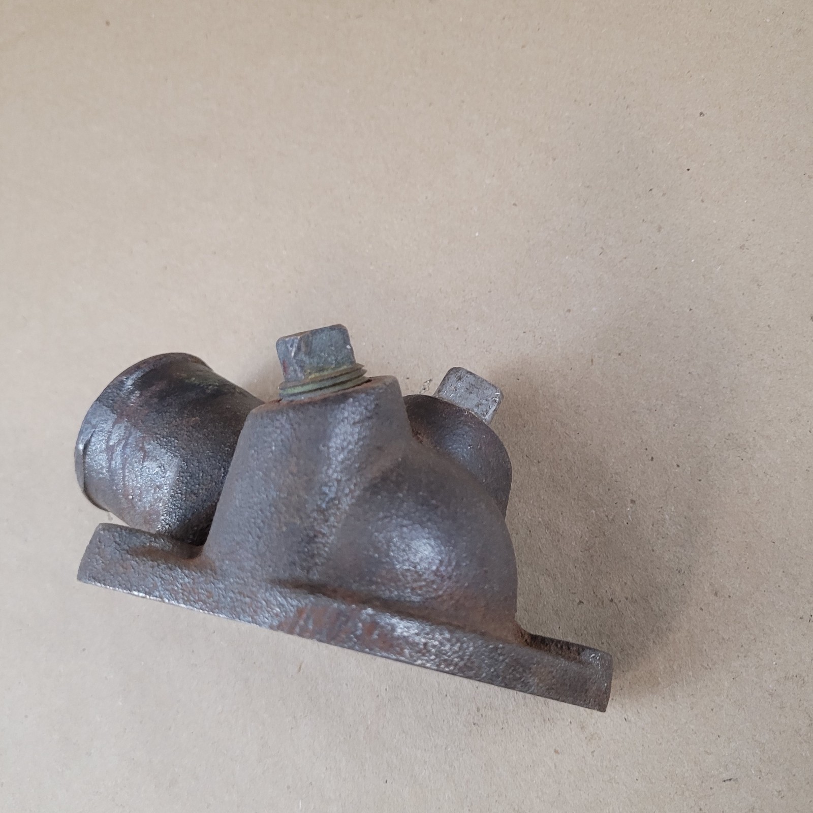 Vintage Cast Iron Thermostat Housing Water Outlet 20955005