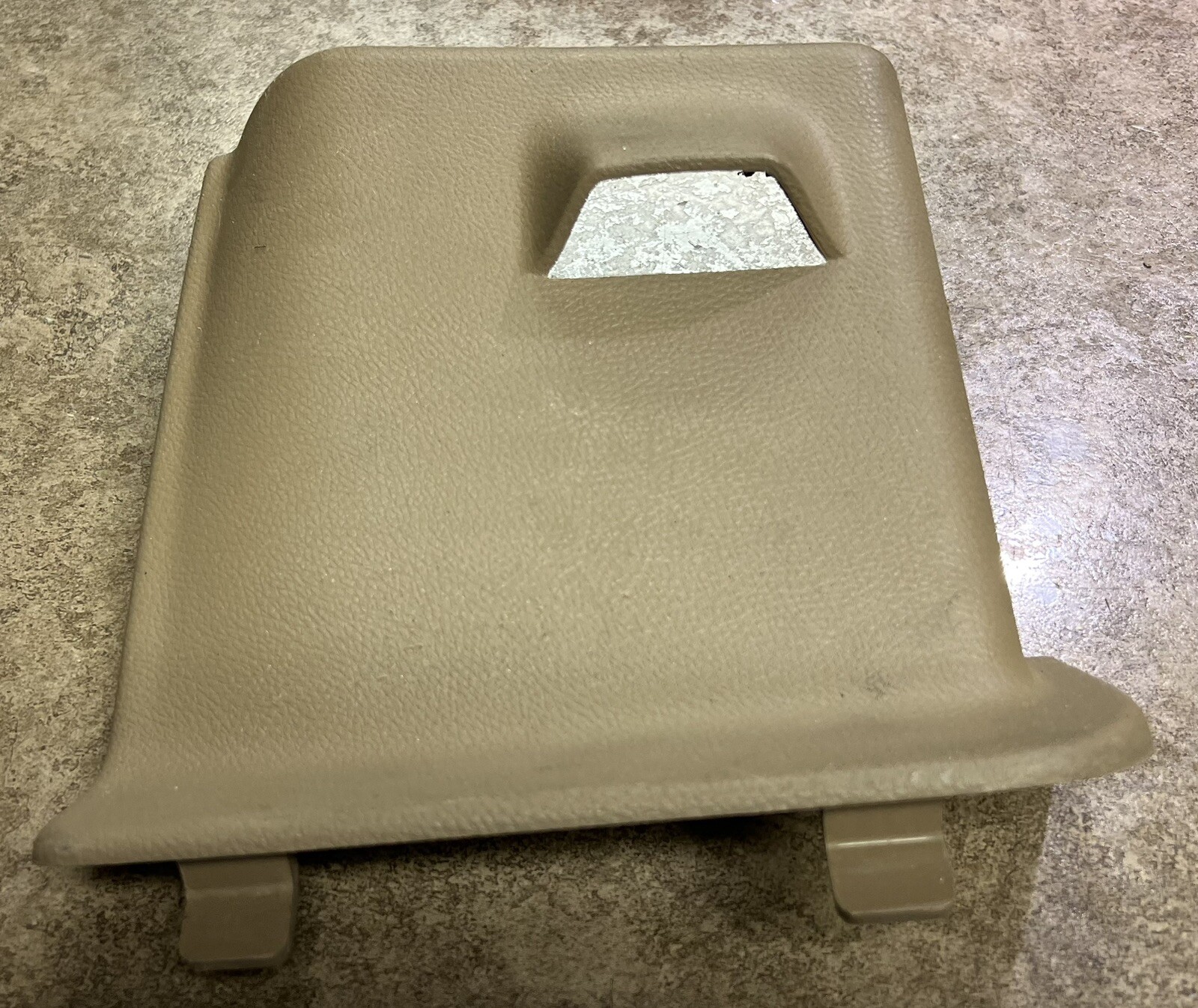 Paccar KW Fuse Cover Dash Panel S22-6100 / 04088BB *Ready To Ship*
