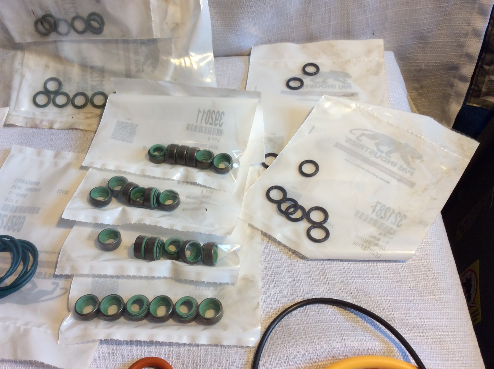 Upper Cylinder Head Gasket Kit for Caterpillar C15. #331165 Ref# 2226727 2486740