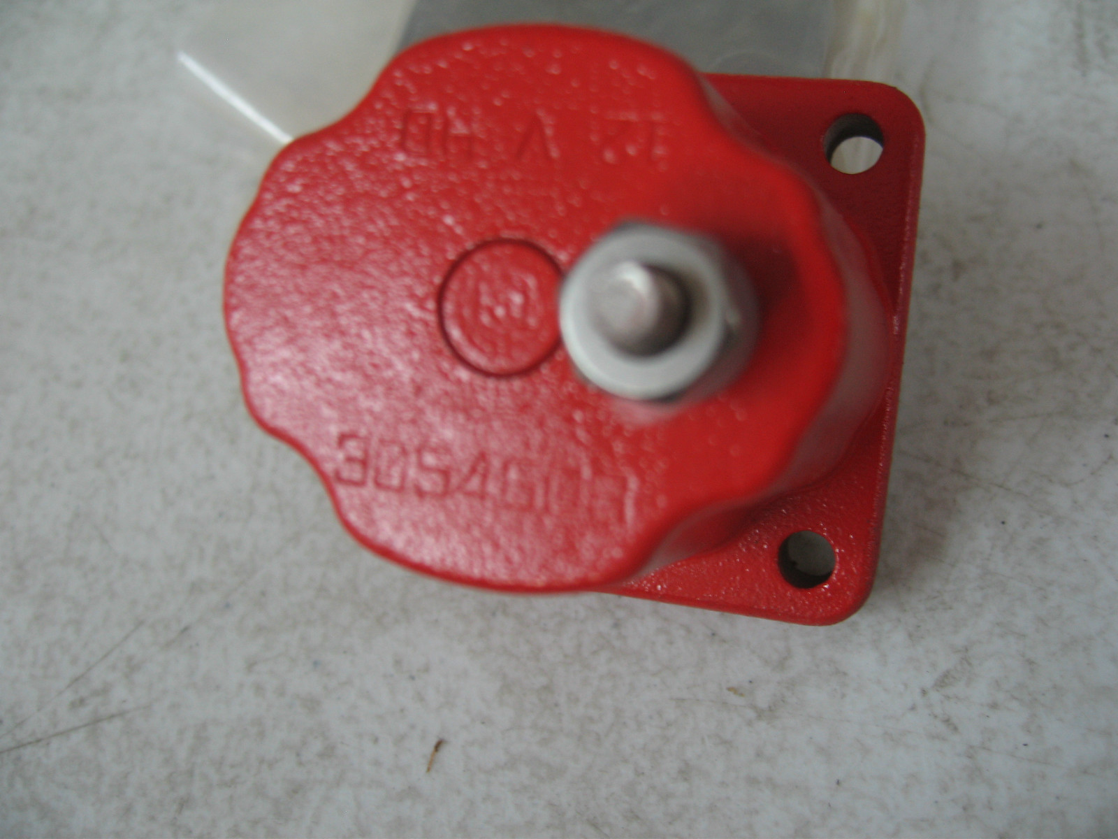 Fuel Shutoff Valve for a Cummins N14. PAI # 180204 Ref.# 3054608 209940