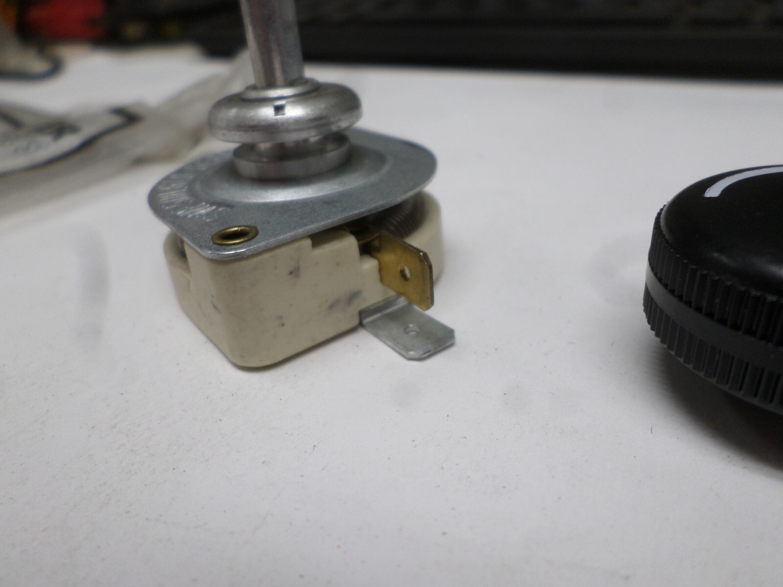 New Flyer 6309985 Drivers Heat Switch w/ Potentiometer SWF 500.628