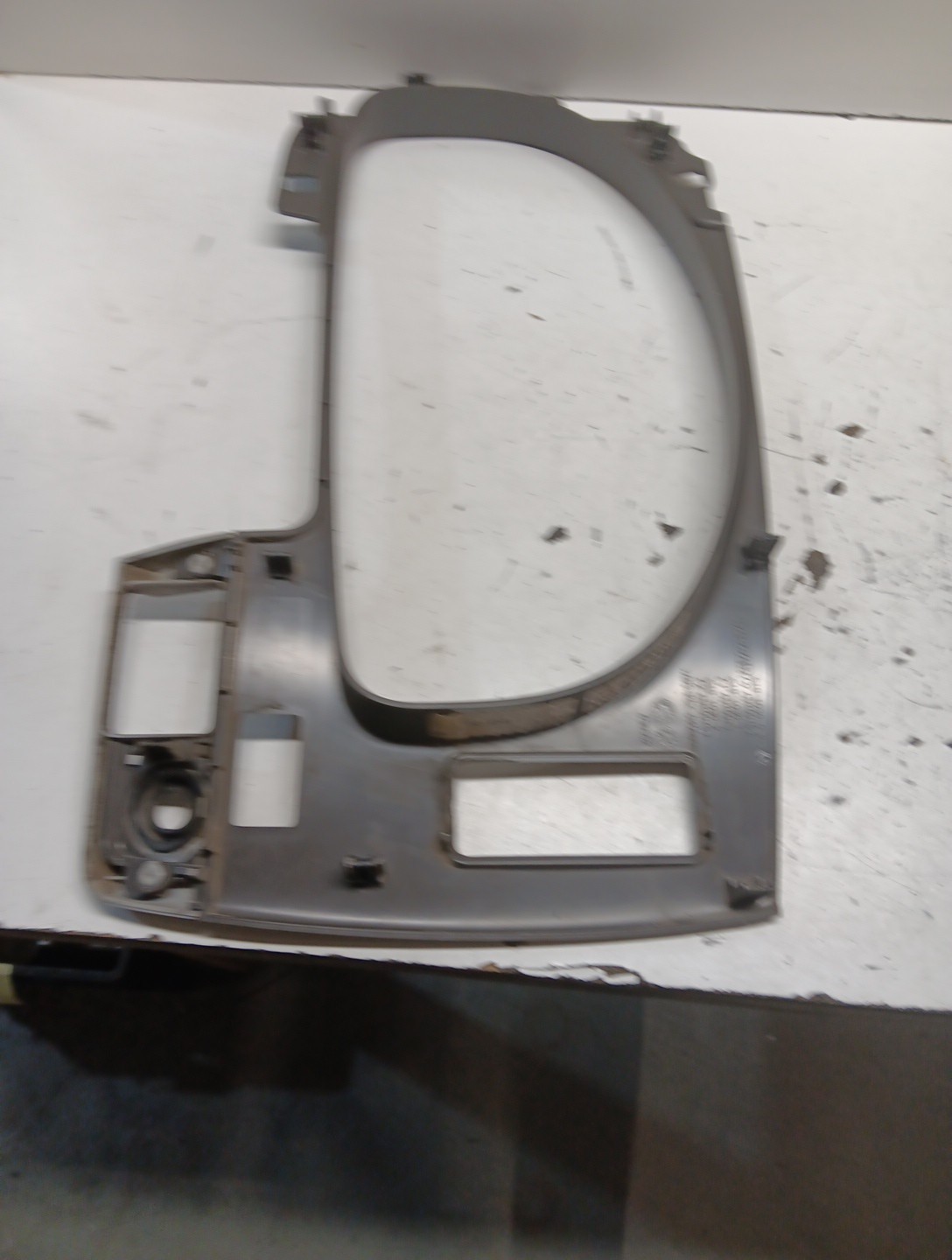 Paccar Kenworth T680 A Panel Bezel S18-1032-141721 ITEM 3015
