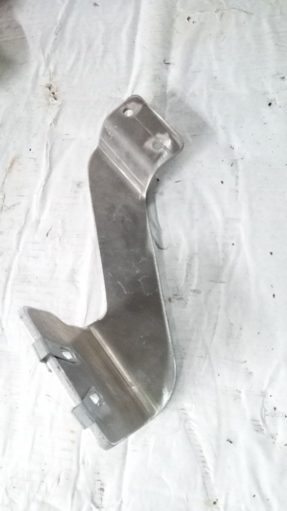 NAVISTAR PDC SUPPORT , STEP, BATT BOX, RH 4528746C1 4130342C2 4130342C1