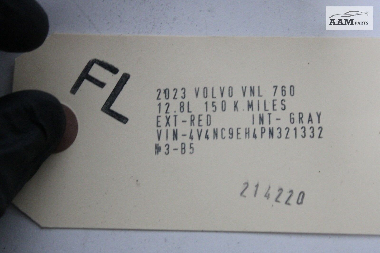 19-23 VOLVO VNL 760 FRONT LEFT DRIVER SIDE WEATHERSTRIP SEAL OEM