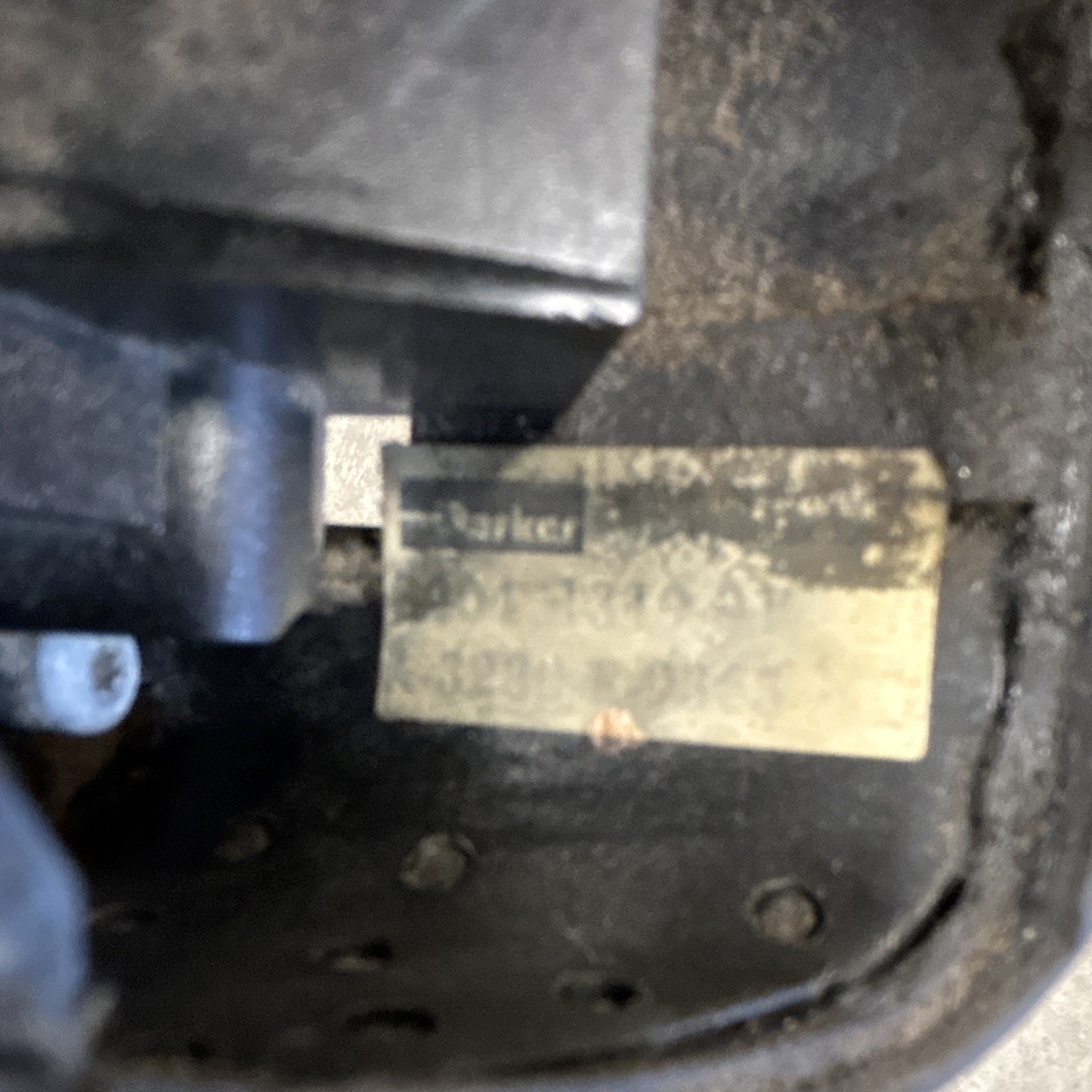 Meritor (Parker) 9/10 speed transmission shift knob