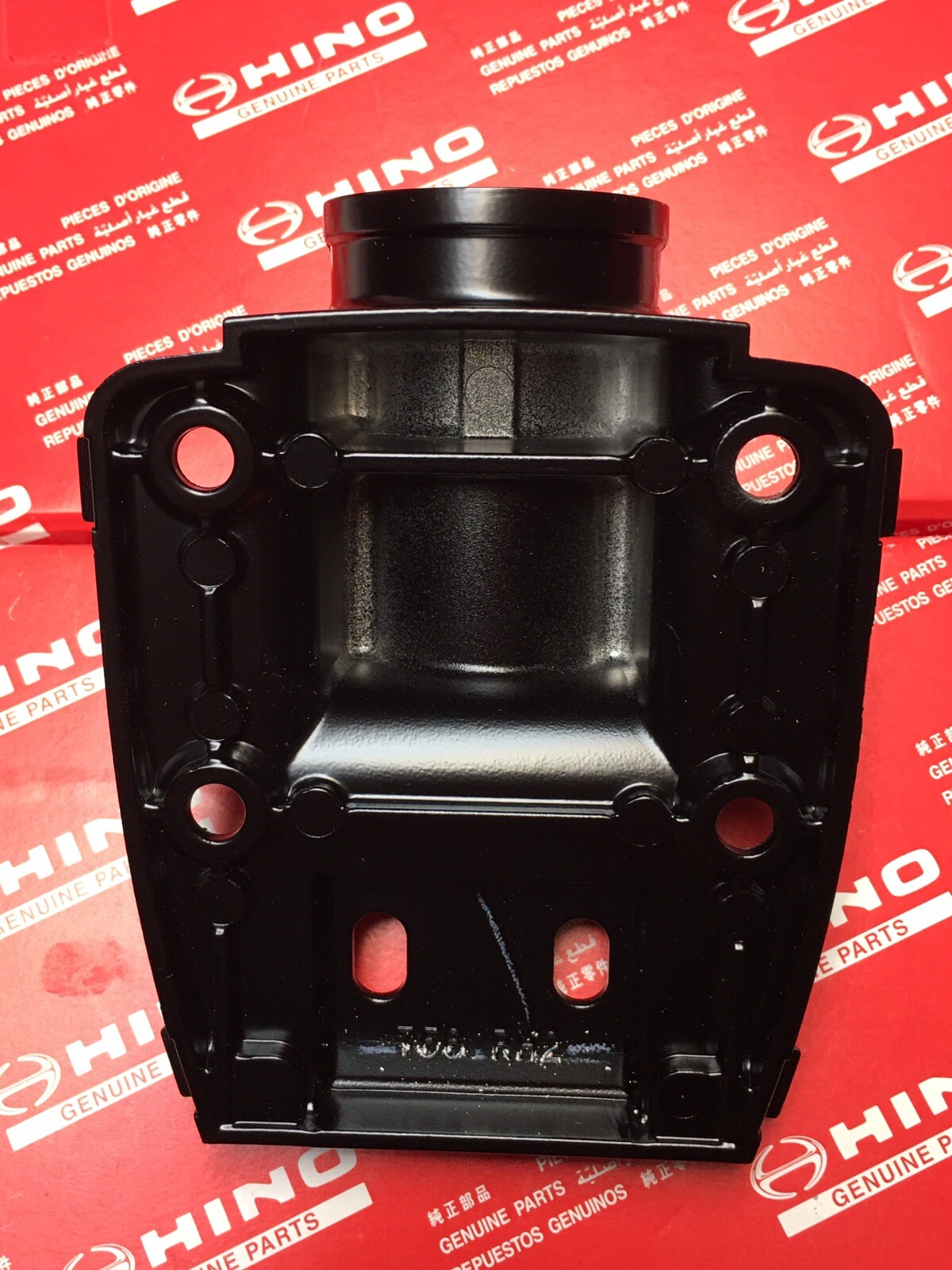 NEW Hino Mirror stay lower bracket W/PLATE PASSENGER SIDE 238 258 268 338