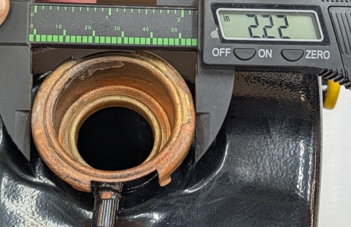 1675831C1 International Surge Tank Deaeration Tank 9200 9300 4900 Trucks